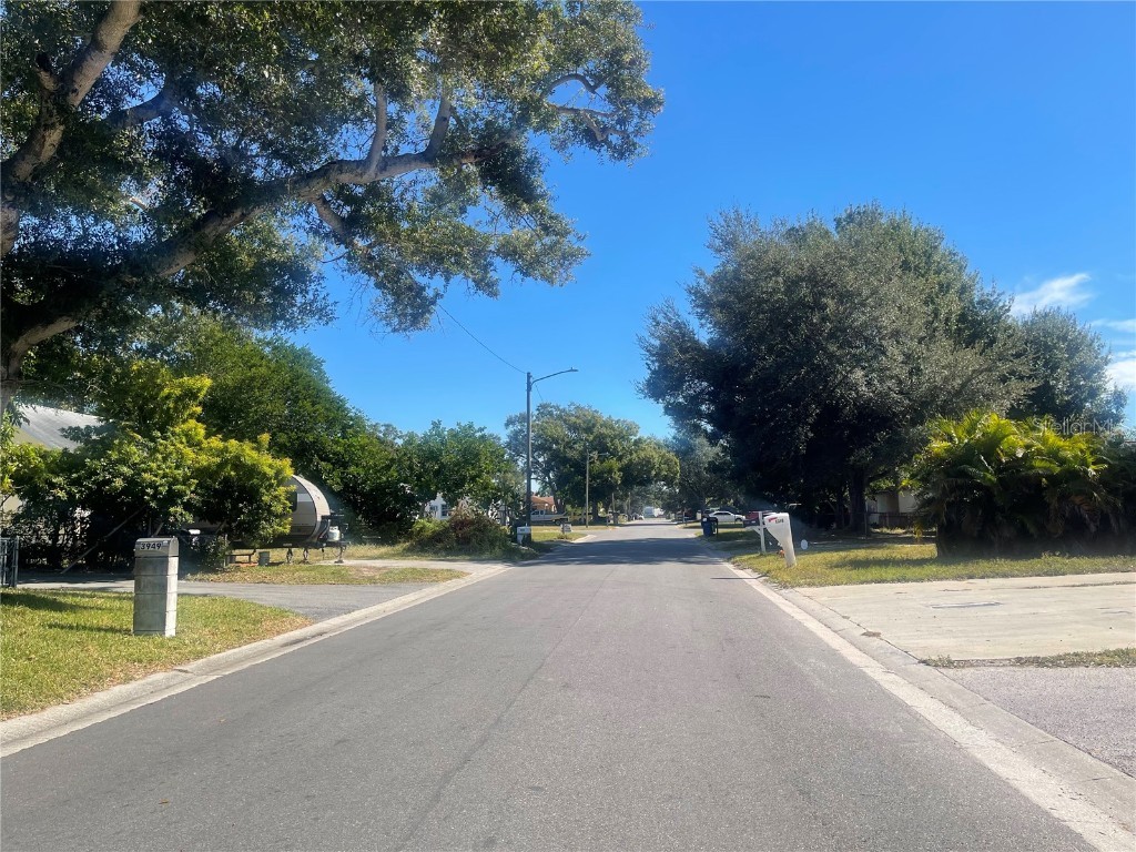 3950 45th Avenue N Saint Petersburg FL 33714 TB8444769 image5