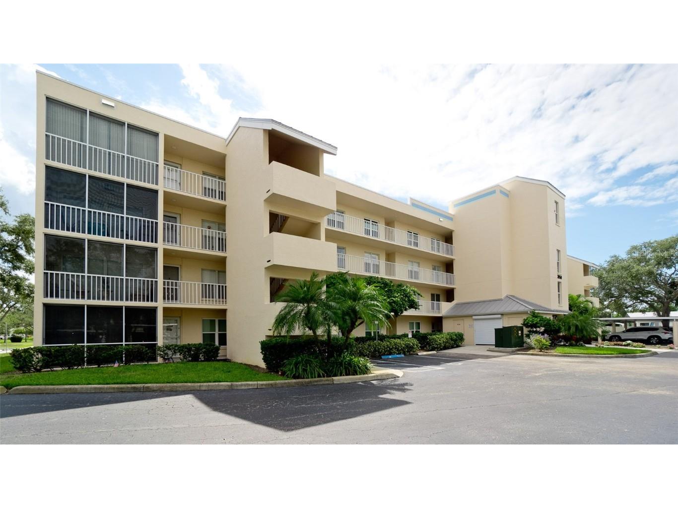 3950 Ironwood Circle #303 Bradenton FL 34209 A4667195 image1