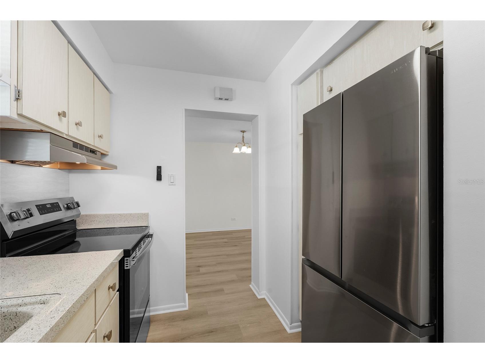 3950 Roxane Boulevard #2B Sarasota FL 34235 A4683999 image18