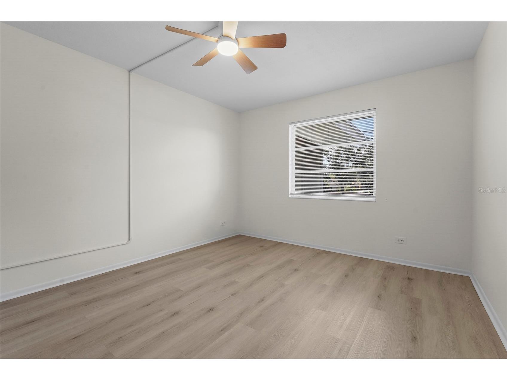 3950 Roxane Boulevard #2B Sarasota FL 34235 A4683999 image19