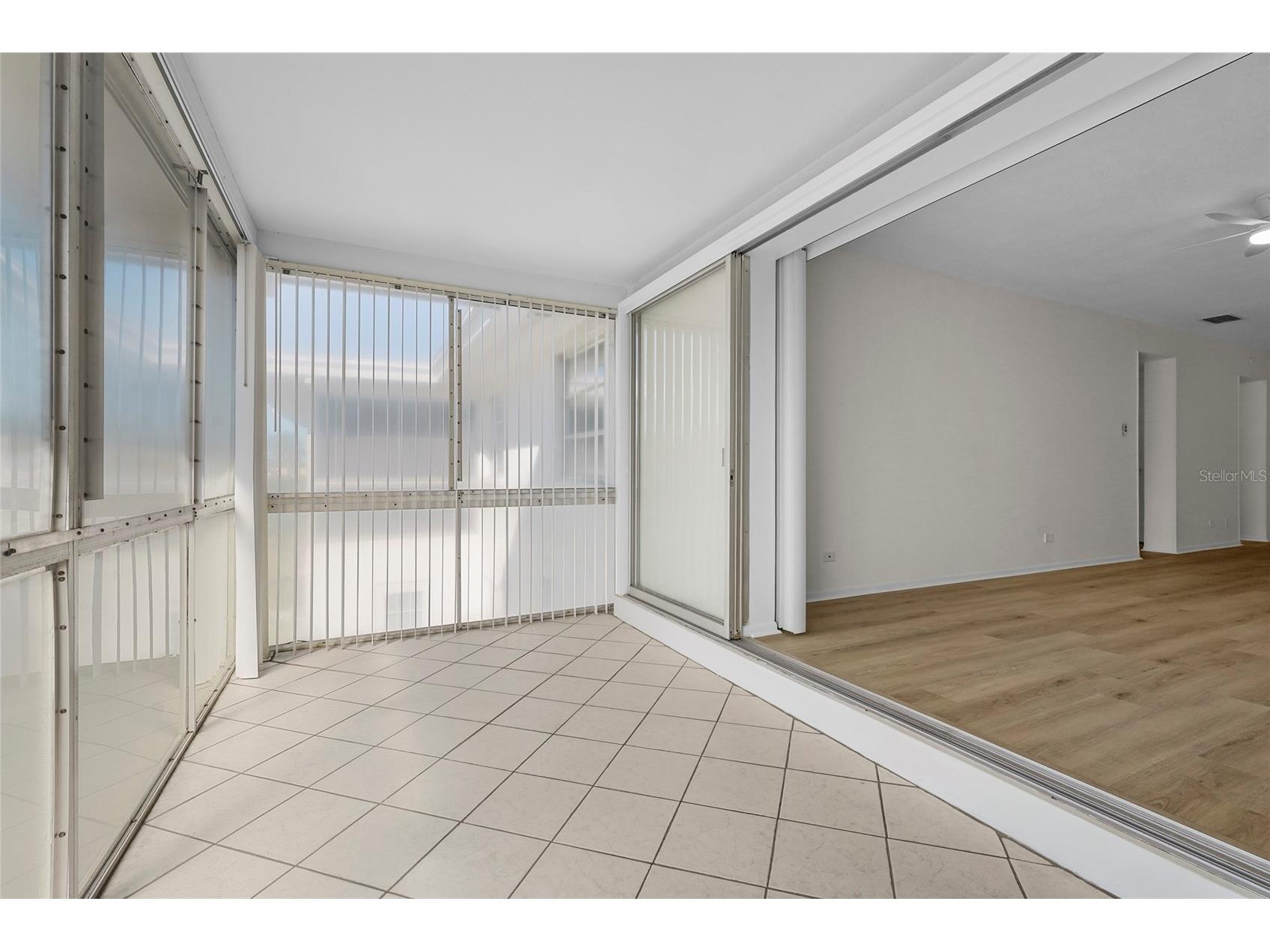 3950 Roxane Boulevard #2B Sarasota FL 34235 A4683999 image3