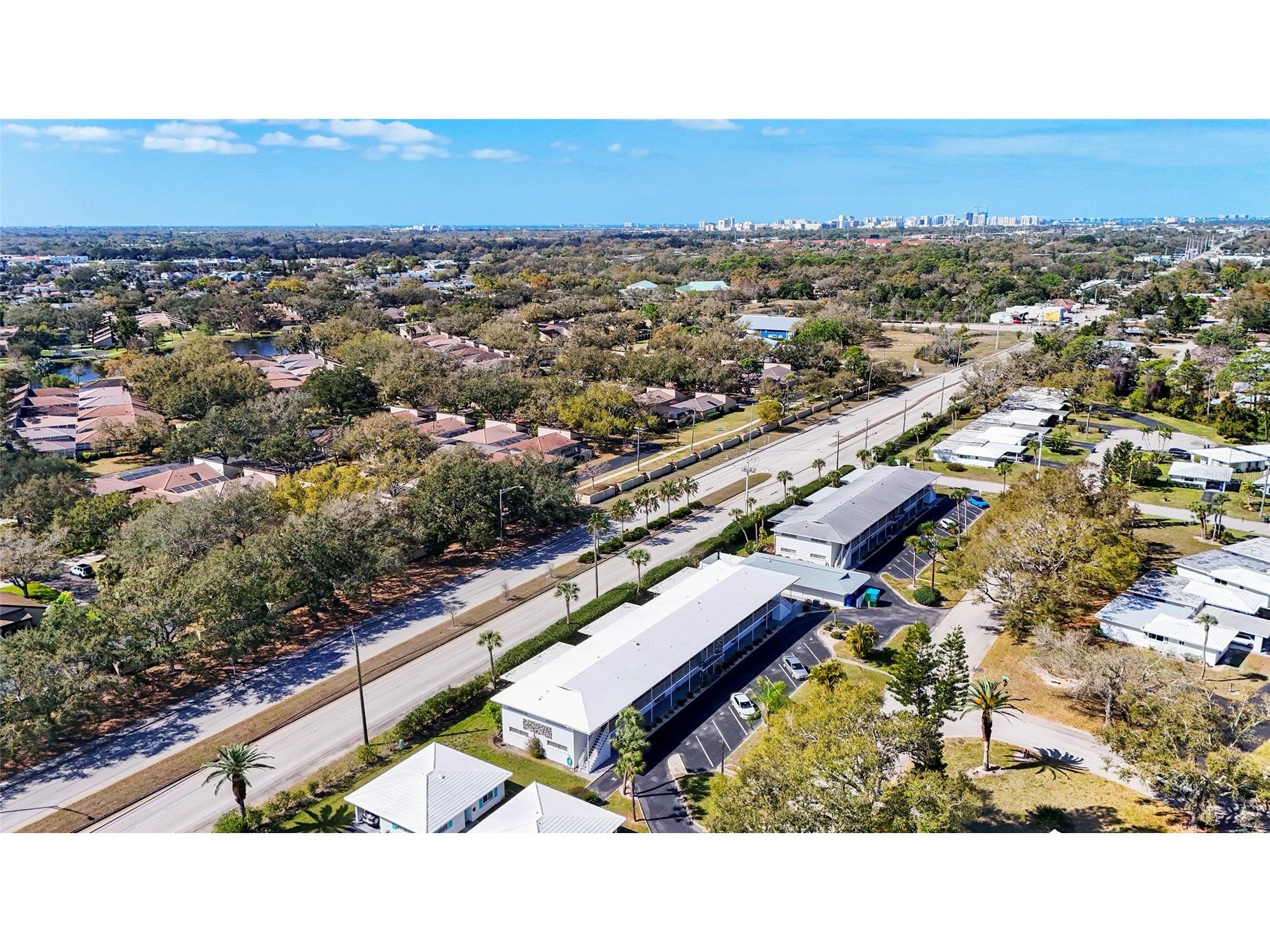 3950 Roxane Boulevard #2B Sarasota FL 34235 A4683999 image30