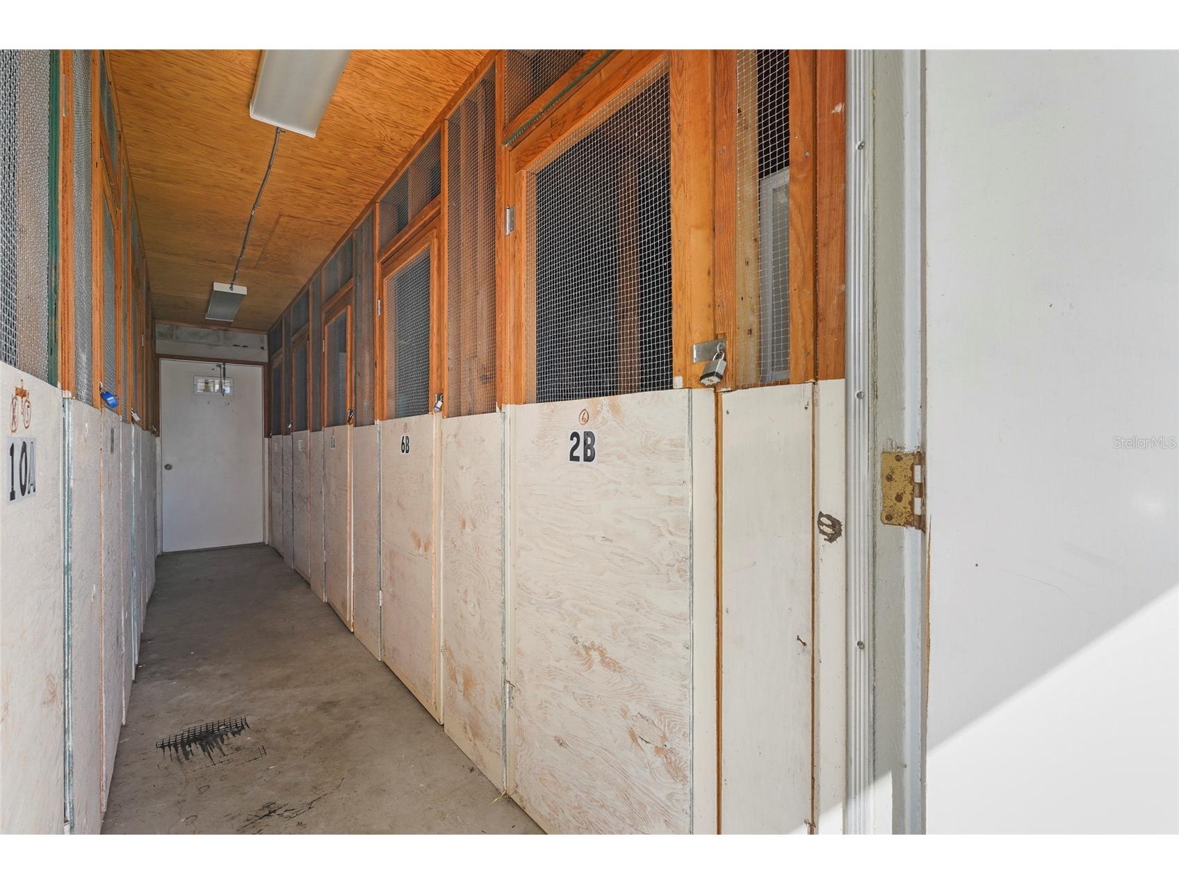 3950 Roxane Boulevard #2B Sarasota FL 34235 A4683999 image37