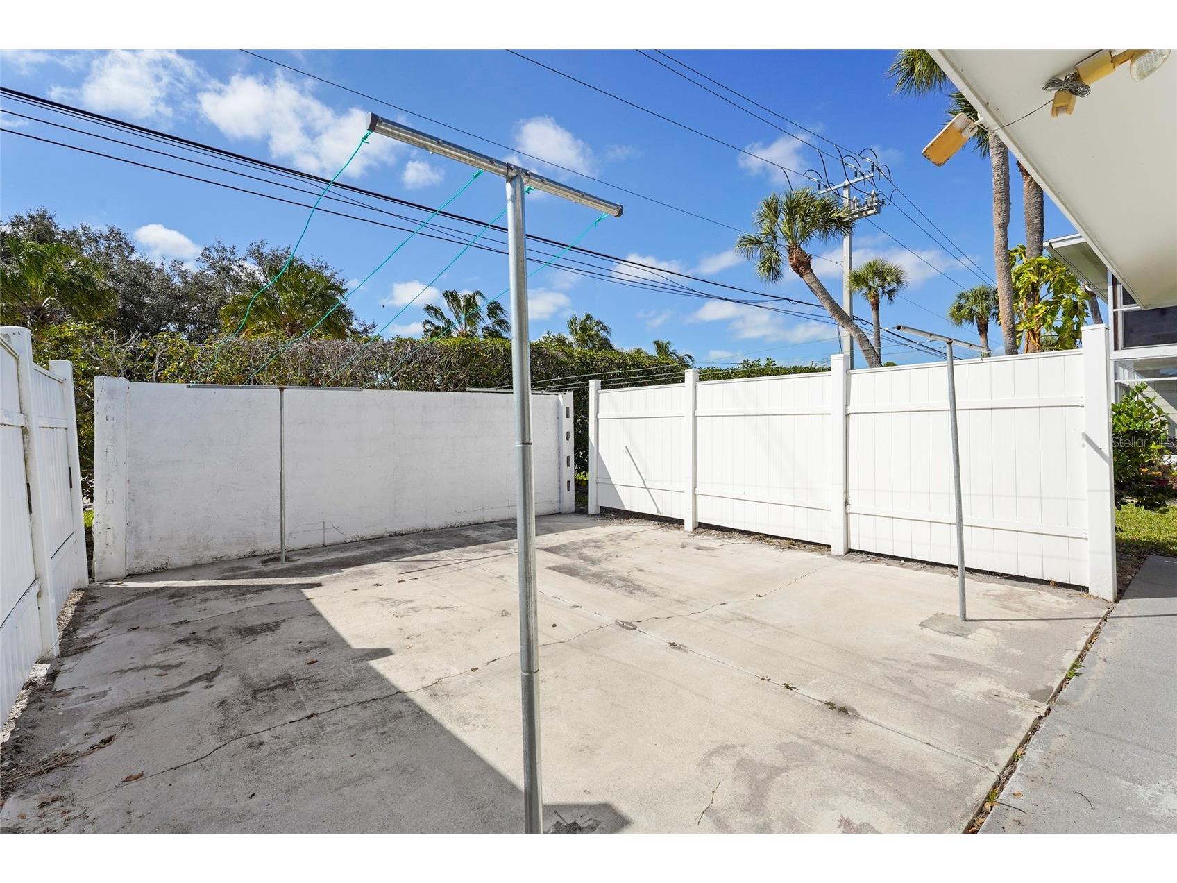 3950 Roxane Boulevard #2B Sarasota FL 34235 A4683999 image40