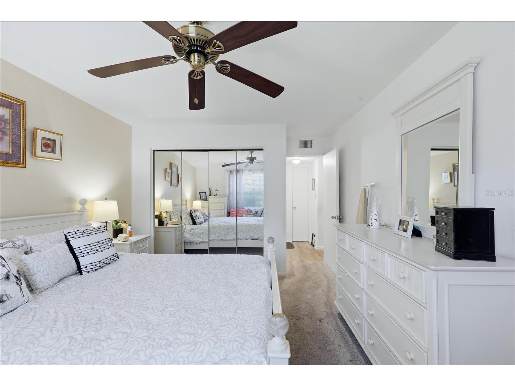 3950 Roxane Boulevard #4A Sarasota FL 34235 A4700852 image17