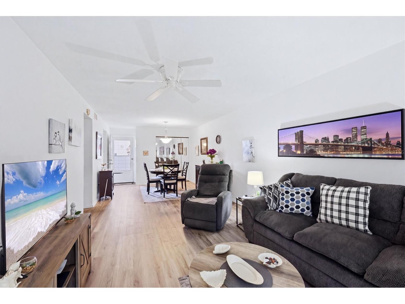 3950 Roxane Boulevard #4A Sarasota FL 34235 A4700852 image7
