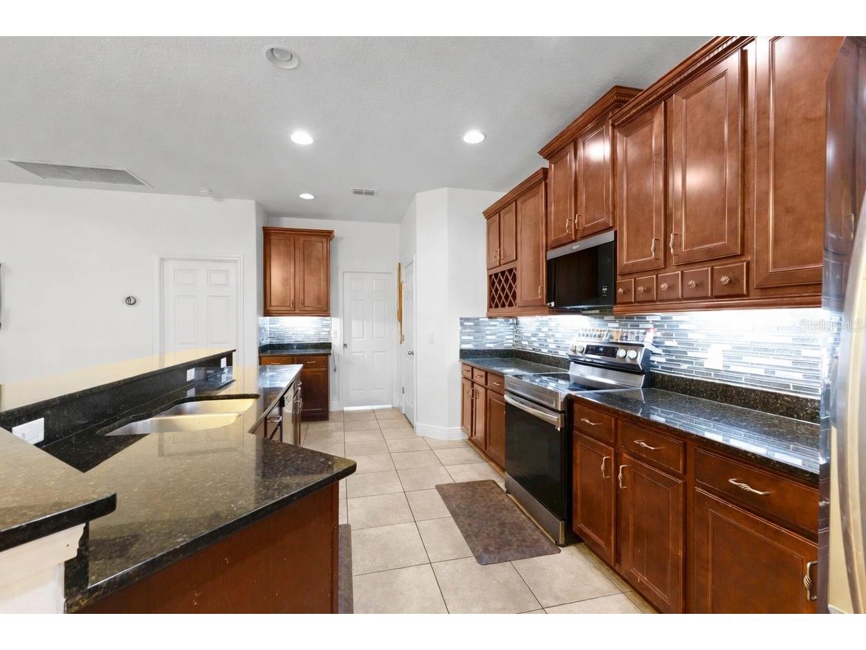 3950 Sunset Lake Drive Lakeland FL 33810 L4959628 image5