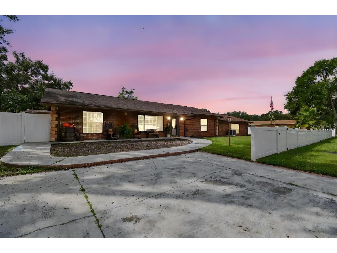 39501 Meadowood Loop Zephyrhills FL 33542 TB8436864 image1