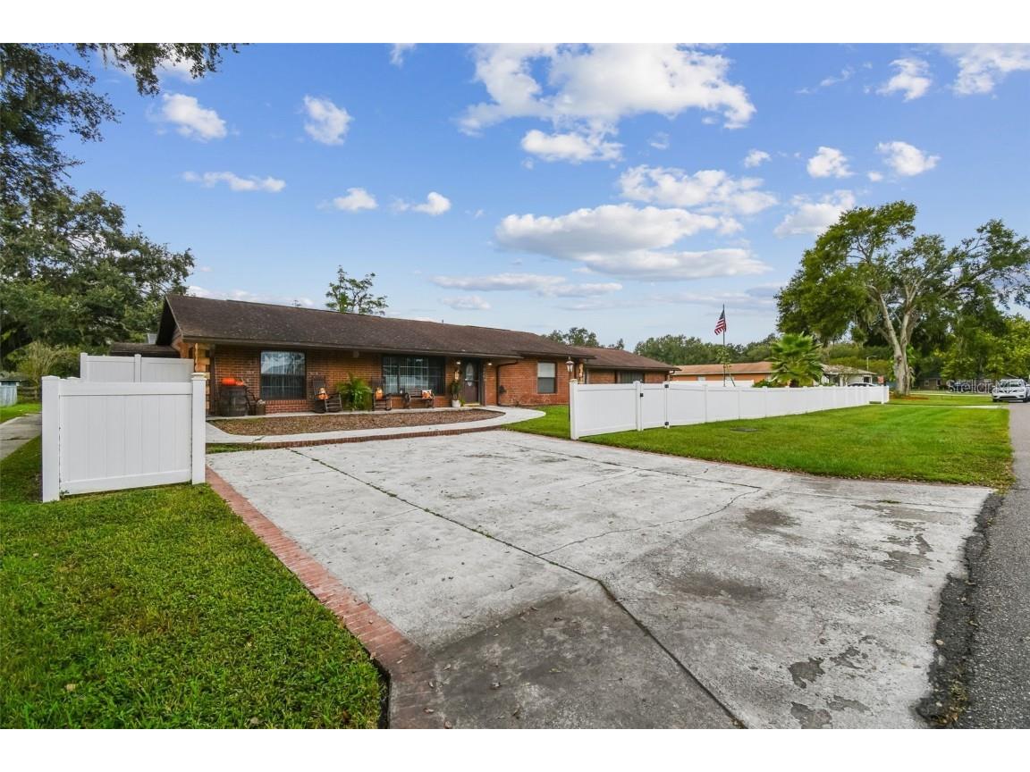 39501 Meadowood Loop Zephyrhills FL 33542 TB8436864 image7