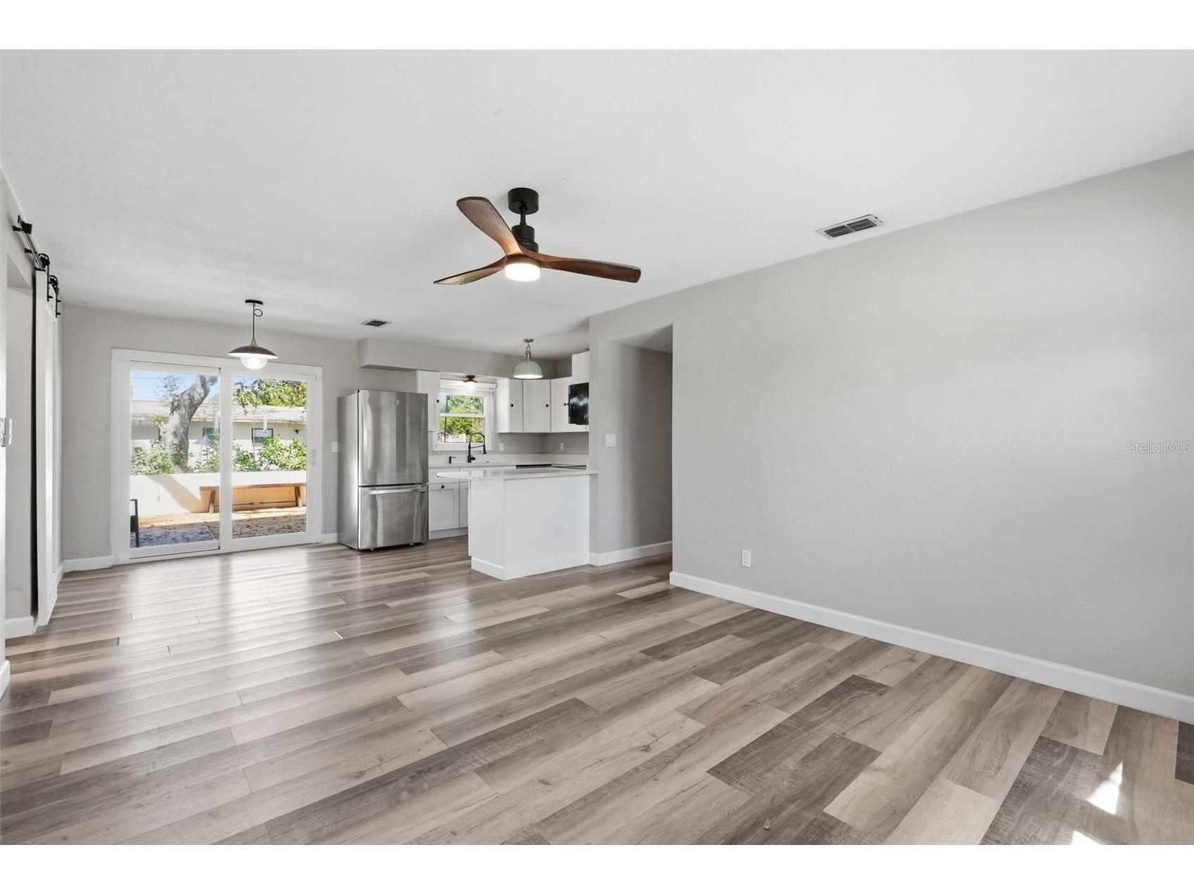 3951 Porpoise Drive SE Saint Petersburg FL 33705 TB8483359 image7