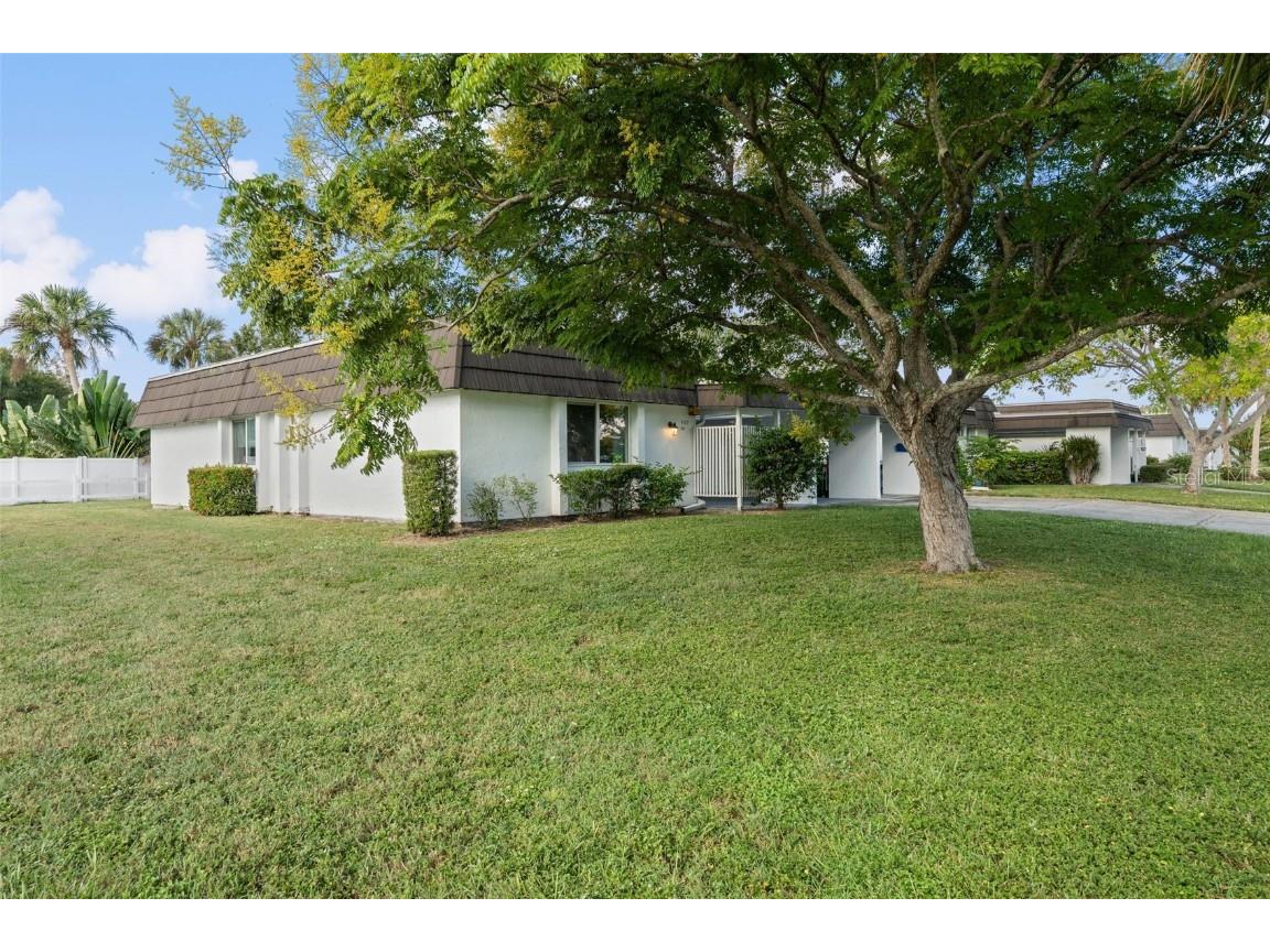 3952 Ashwood Lane #37 Sarasota FL 34232 A4663160 image27