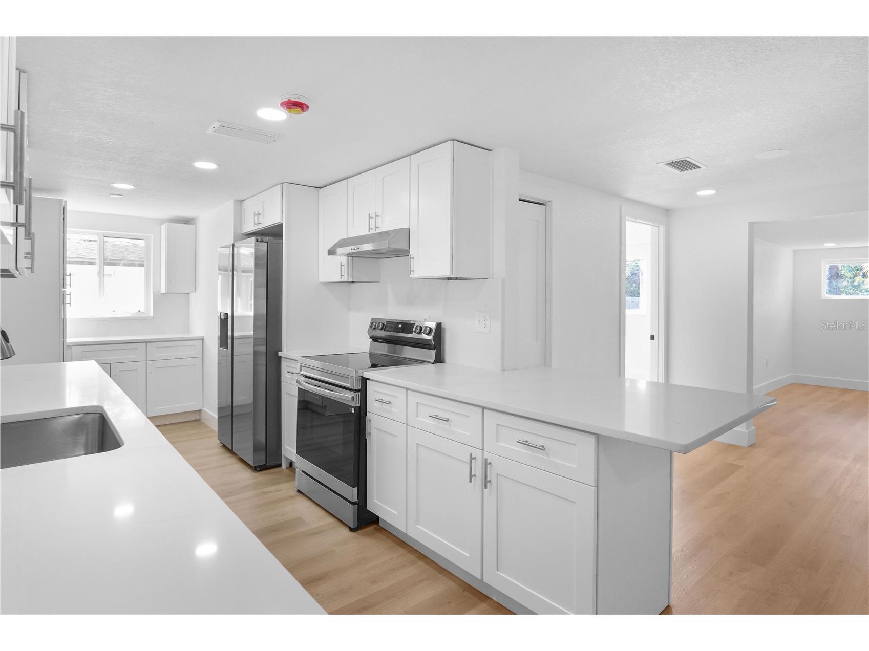 3952 Coleridge Place Sarasota FL 34241 A4684336 image10