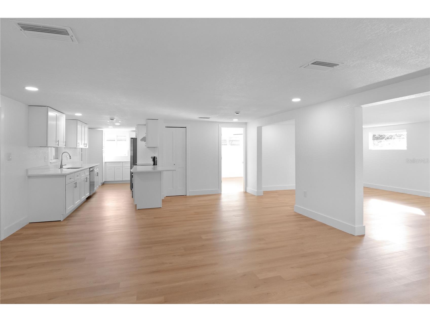 3952 Coleridge Place Sarasota FL 34241 A4684336 image7