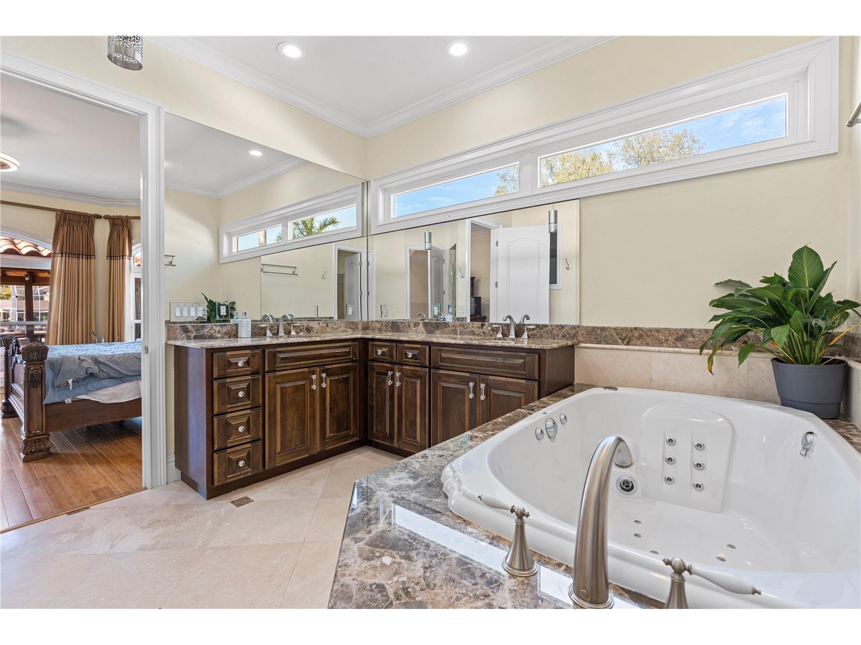 3952 Versailles Drive Tampa FL 33634 TB8467165 image18