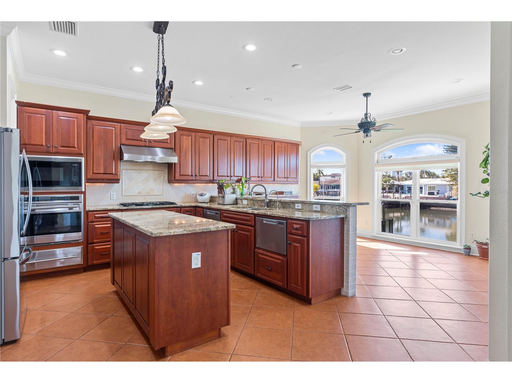 3952 Versailles Drive Tampa FL 33634 TB8467165 image25