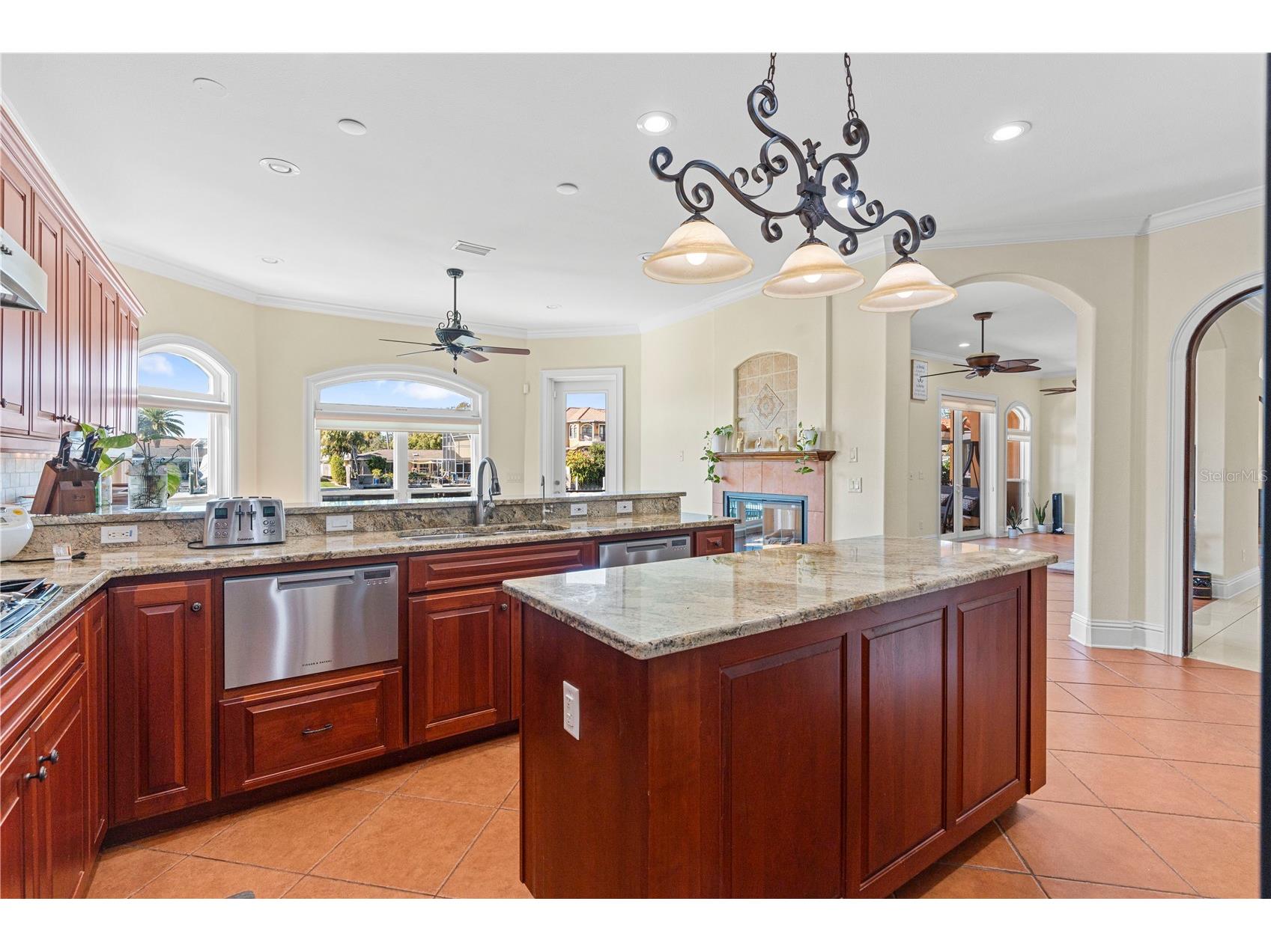 3952 Versailles Drive Tampa FL 33634 TB8467165 image27