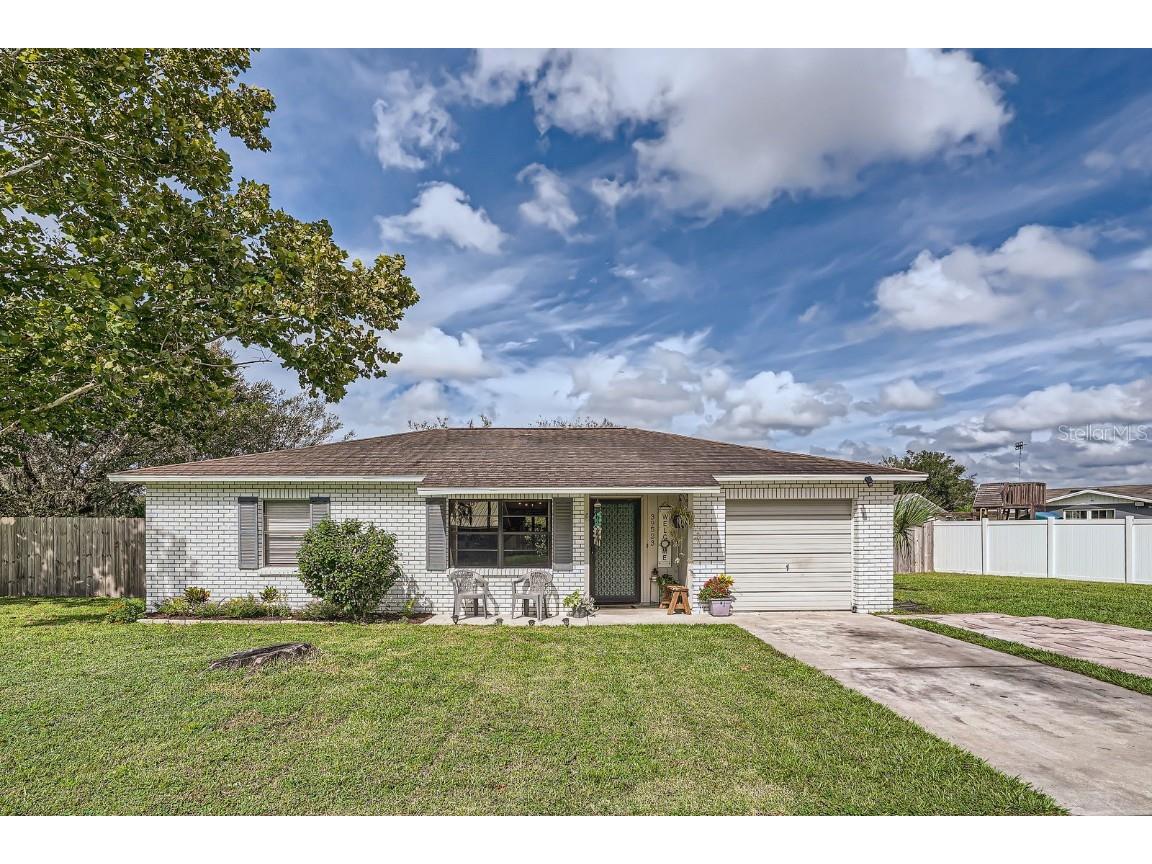 39523 8th Avenue Zephyrhills FL 33542 O6247630 image1