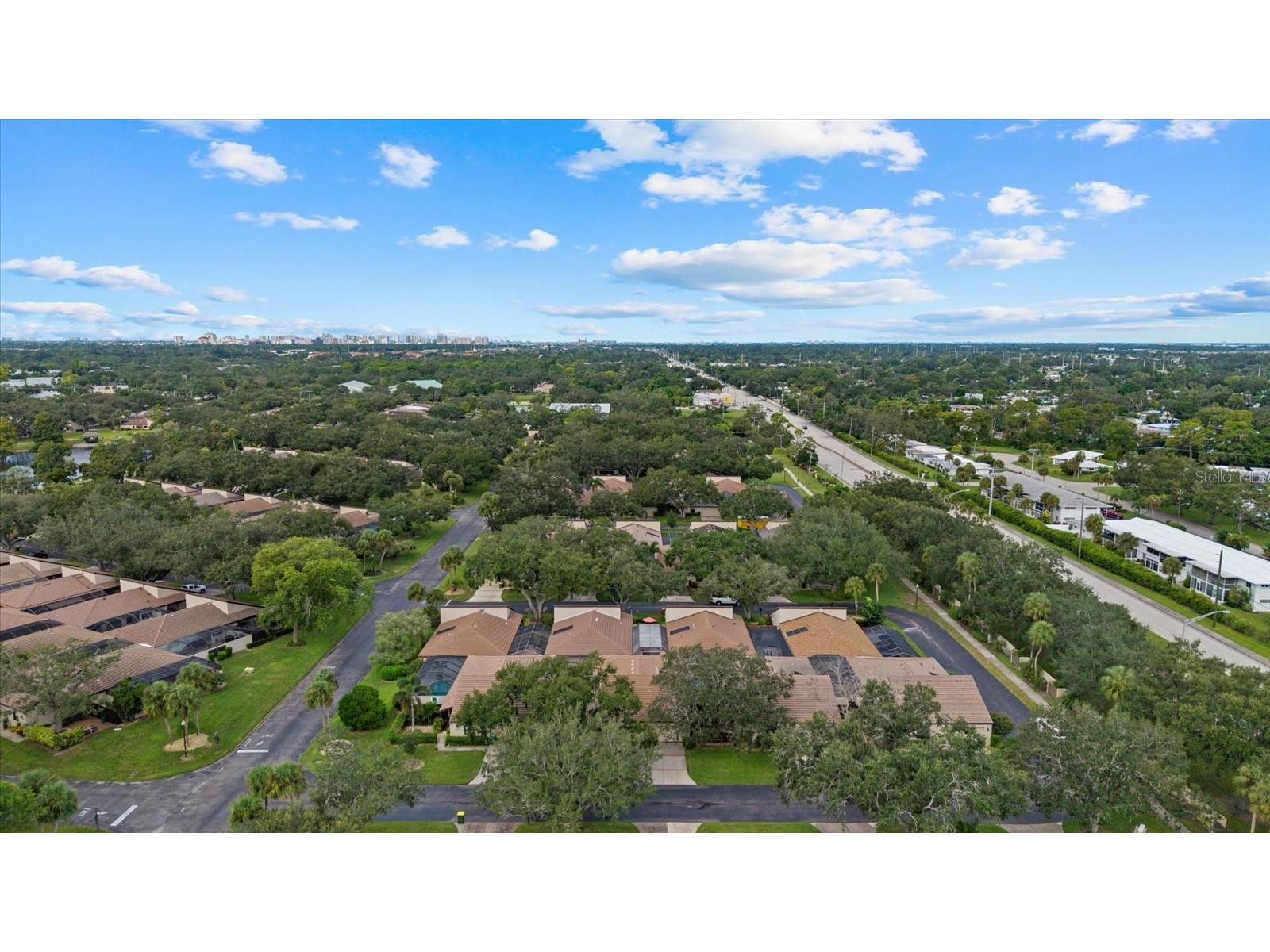 3953 Glen Oaks Manor Drive Sarasota FL 34232 A4665903 image28