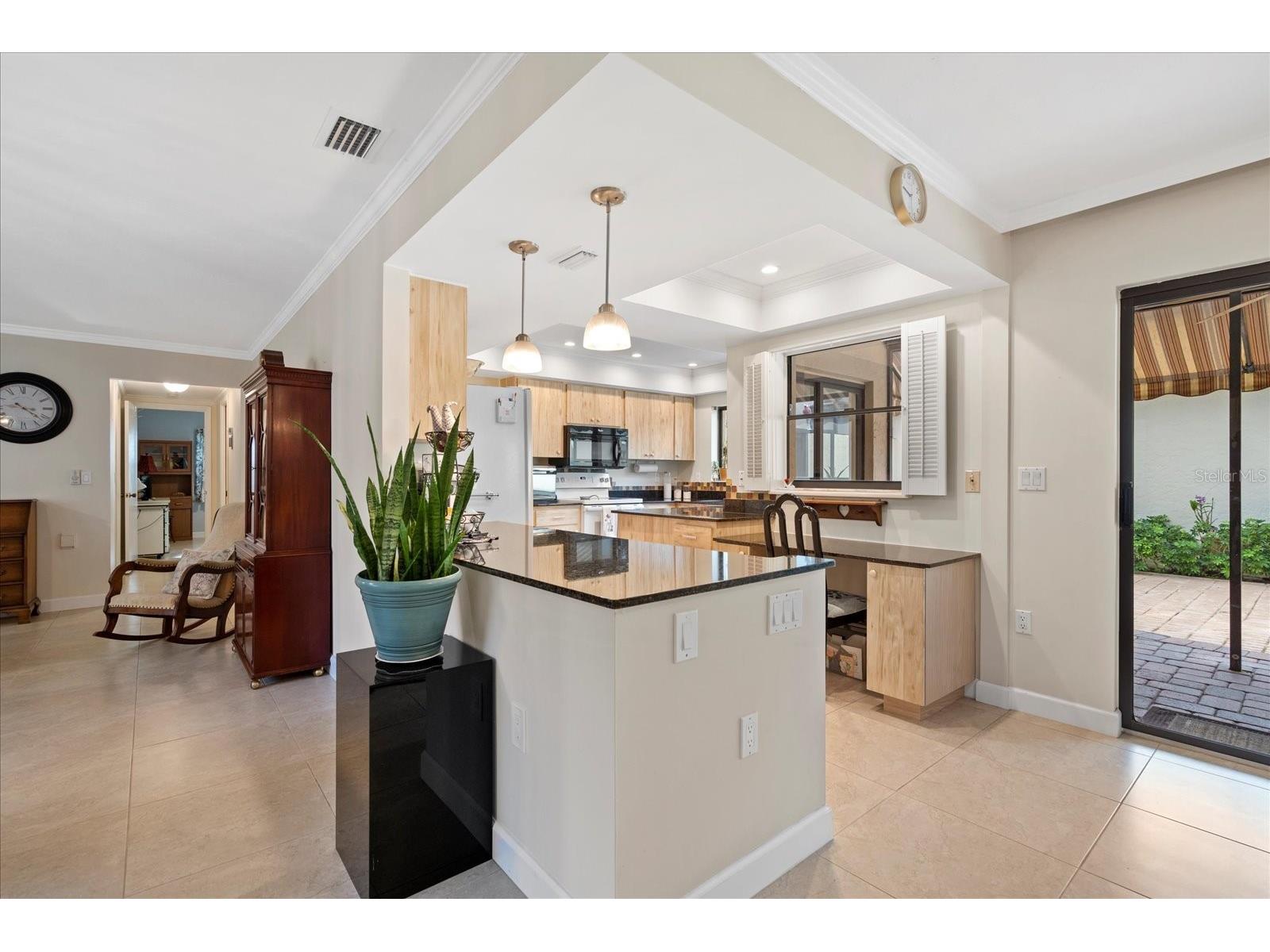 3953 Glen Oaks Manor Drive Sarasota FL 34232 A4665903 image7