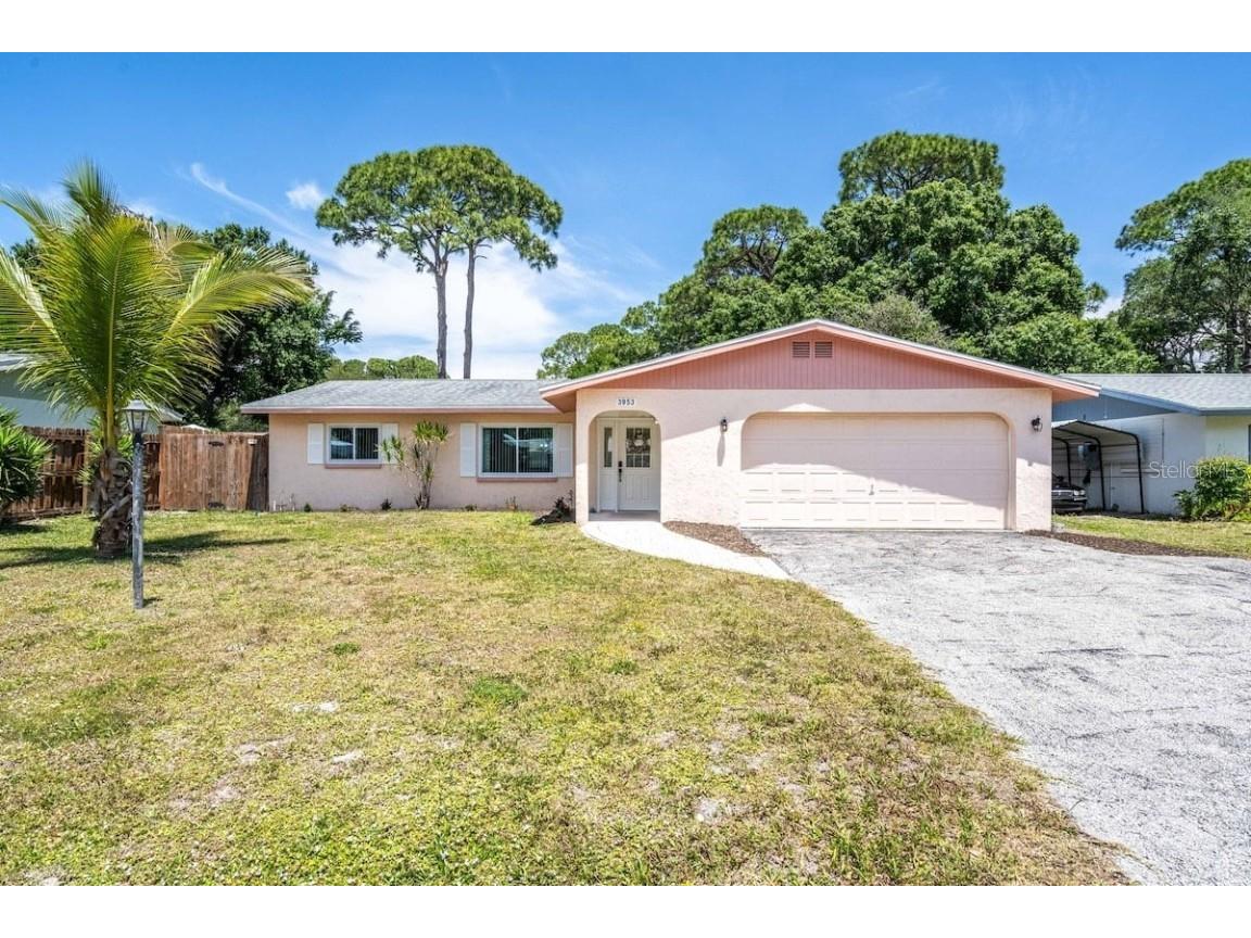 3953 Linwood Street Sarasota FL 34232 A4672026 image2