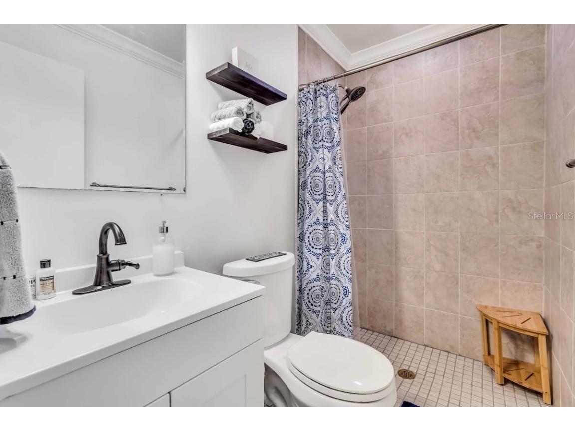 3953 Linwood Street Sarasota FL 34232 A4672026 image20