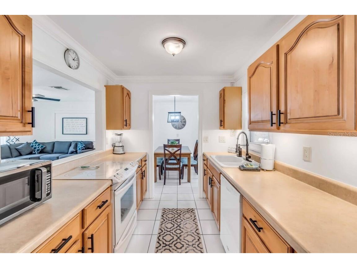 3953 Linwood Street Sarasota FL 34232 A4672026 image8