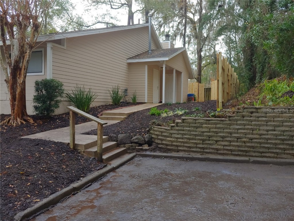 3953 NW 7th Place Gainesville FL 32607 GC518308 image1