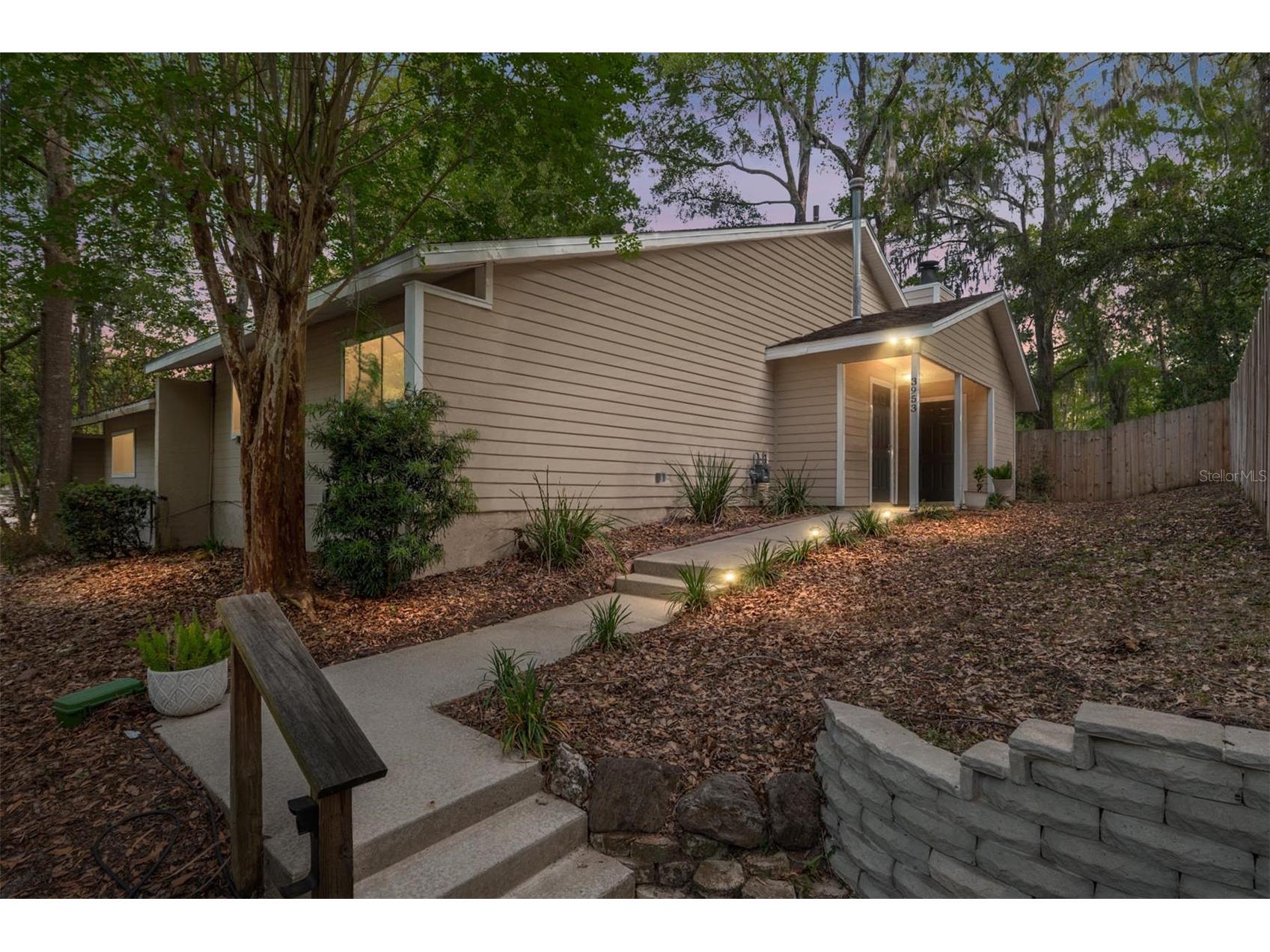 3953 NW 7th Place Gainesville FL 32607 GC539541 image1