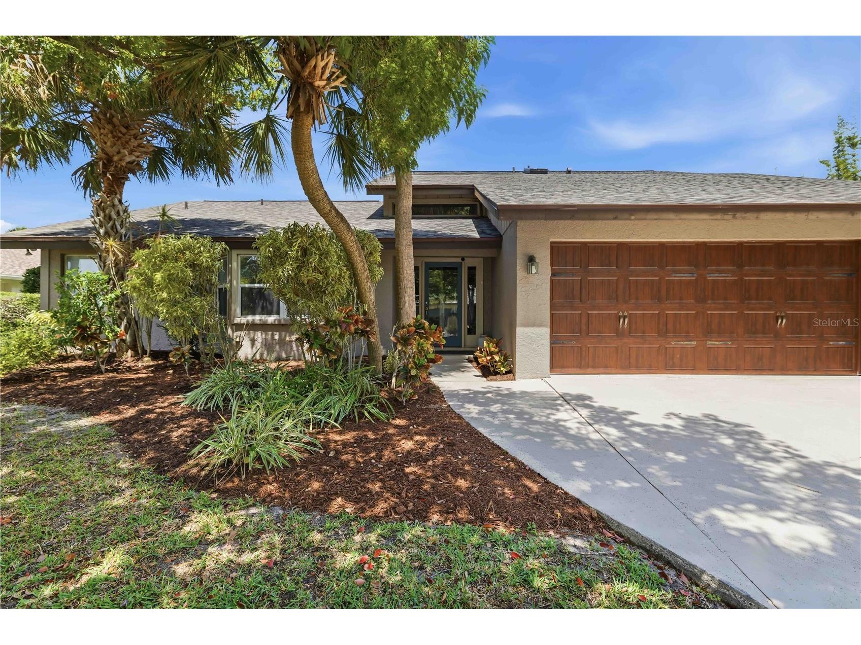 3953 Prairie Dunes Drive Sarasota FL 34238 A4689054 image3