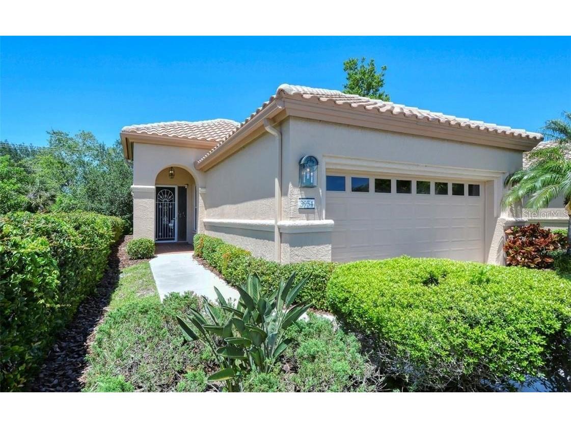3954 Alamanda Drive Sarasota FL 34238 A4591898 image1