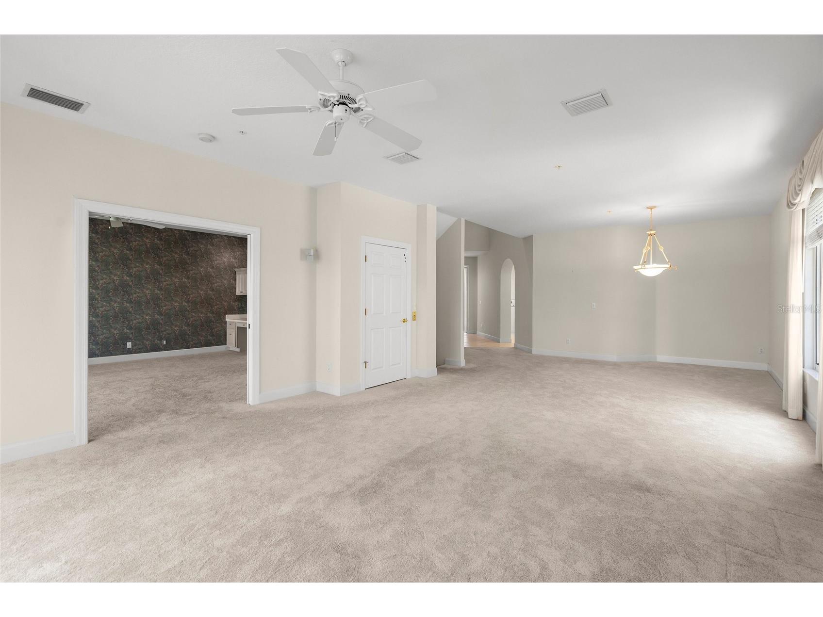 3954 Hamilton Club Circle #14 Sarasota FL 34242 A4699460 image12
