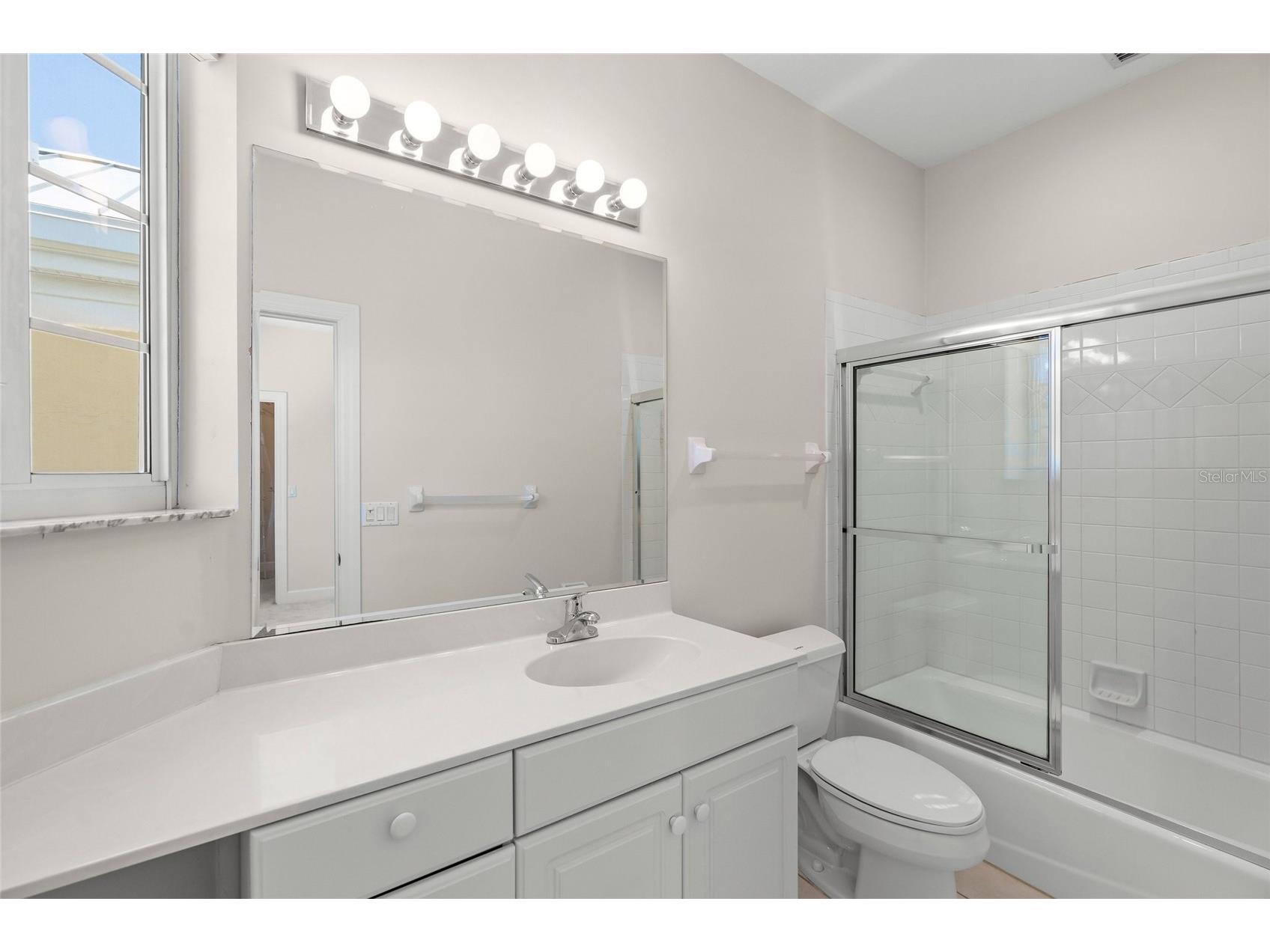 3954 Hamilton Club Circle #14 Sarasota FL 34242 A4699460 image29