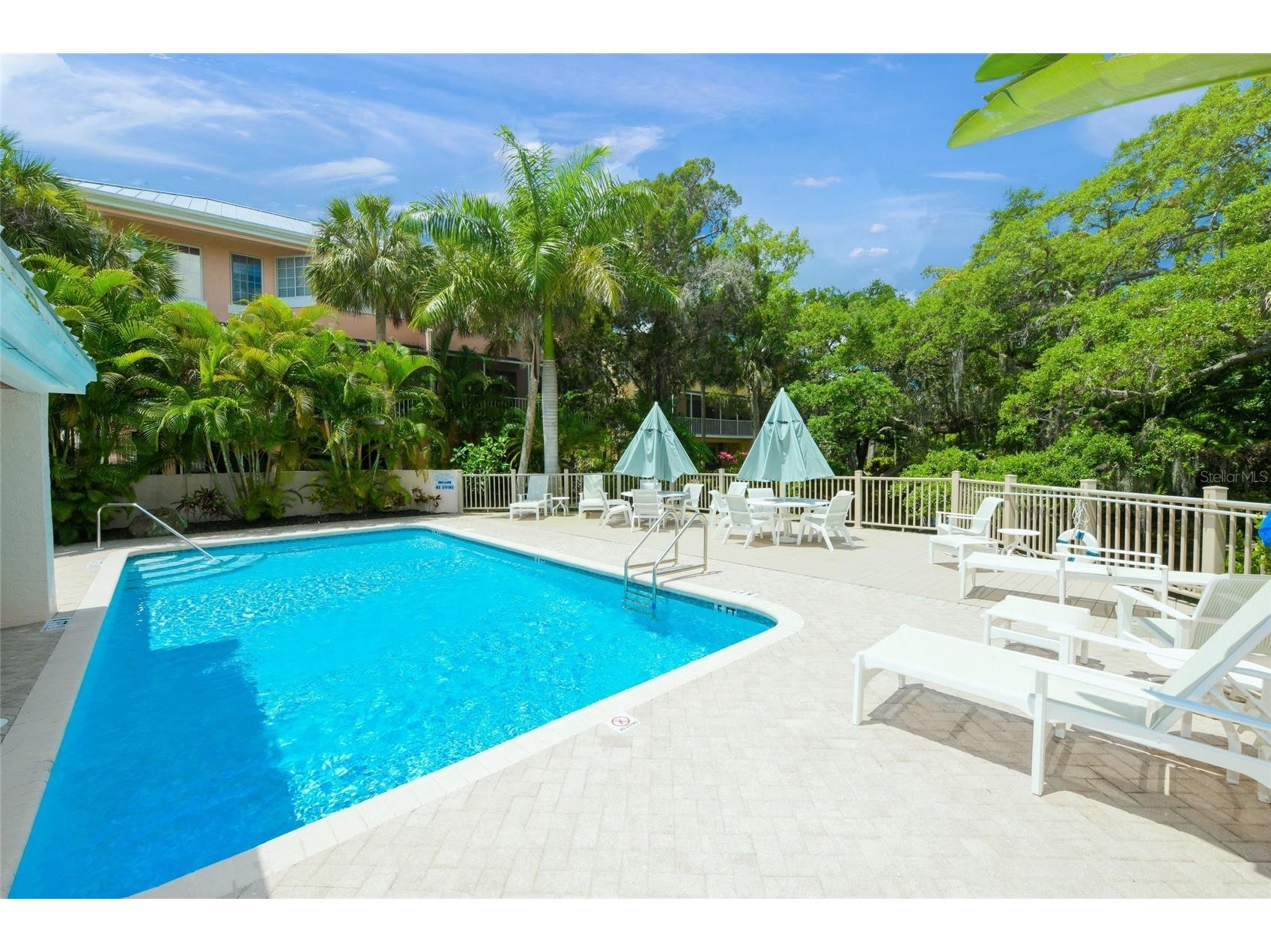 3954 Hamilton Club Circle #14 Sarasota FL 34242 A4699460 image49
