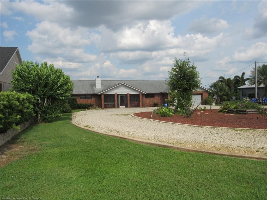 3955 Placid View Drive Lake Placid FL 33852 - LAKE PLACID LAKE L4954026 image1