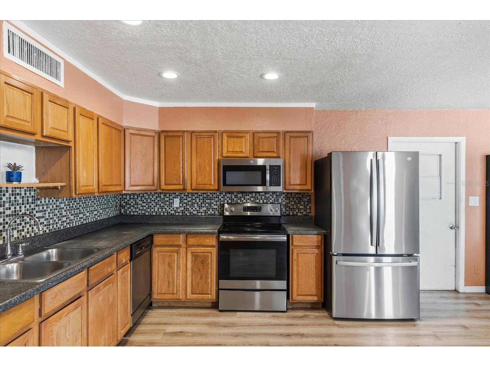 39560 Meadowood Loop Zephyrhills FL 33542 TB8465822 image10