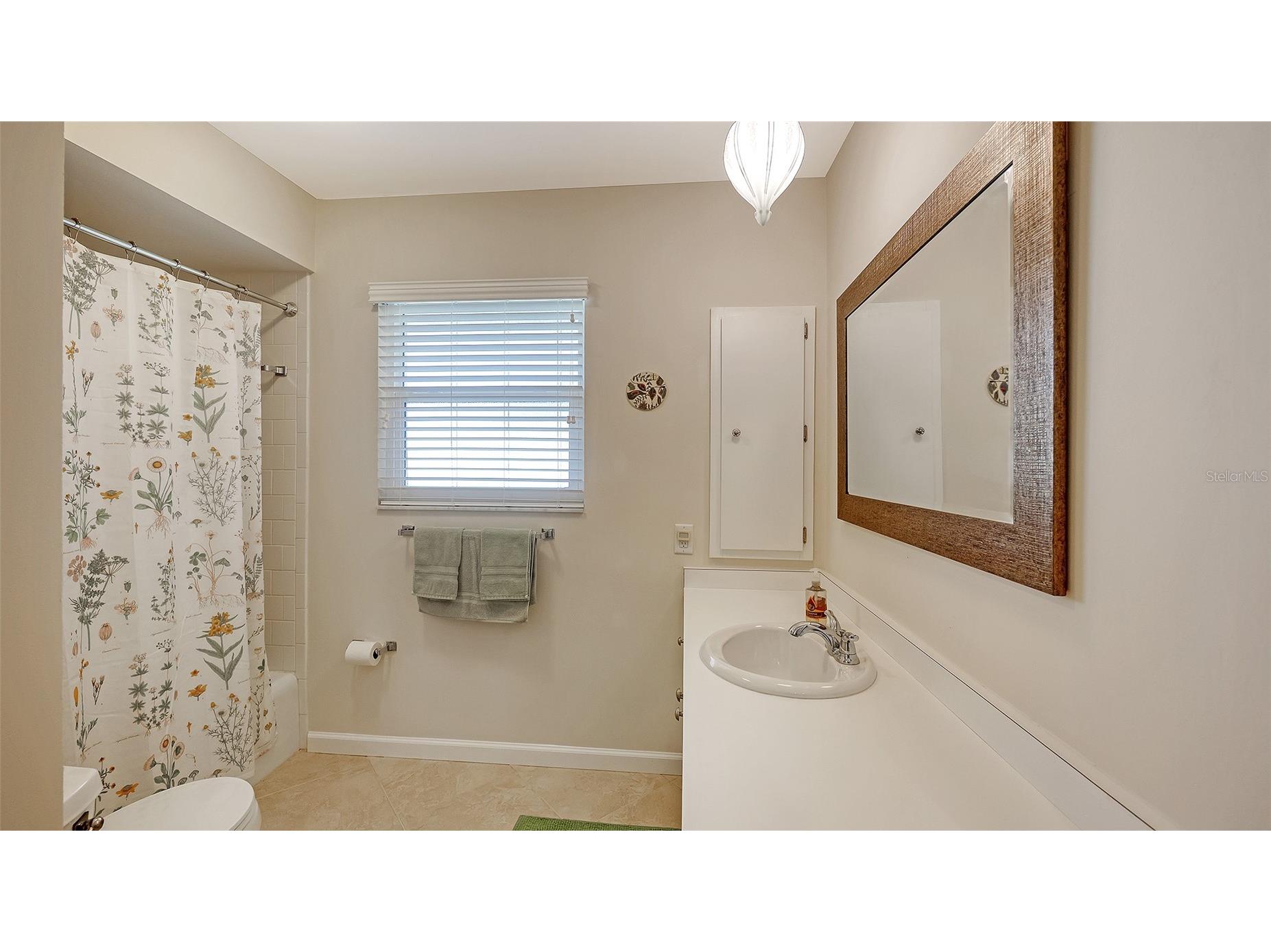 3957 Breezemont Drive Sarasota FL 34232 A4673724 image23