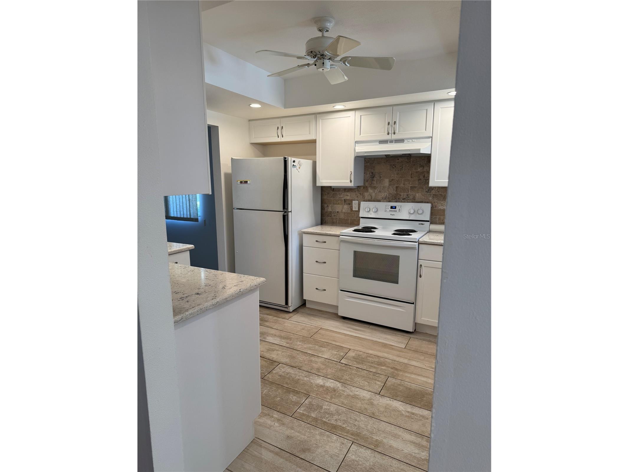 3957 Lakeside Road #143 Sarasota FL 34232 A4672251 image4