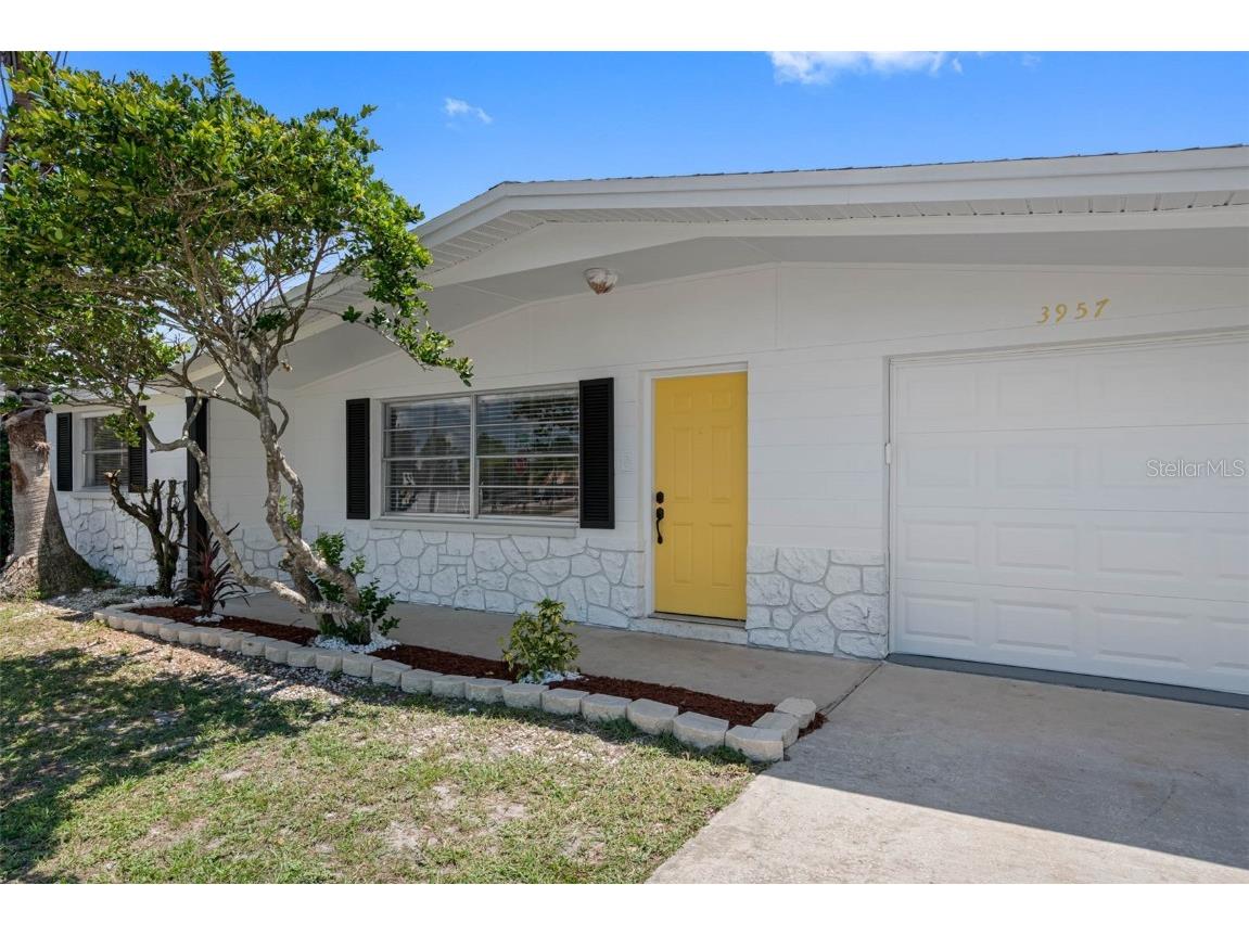 3957 Pensdale Drive New Port Richey FL 34652 T3464173 image1