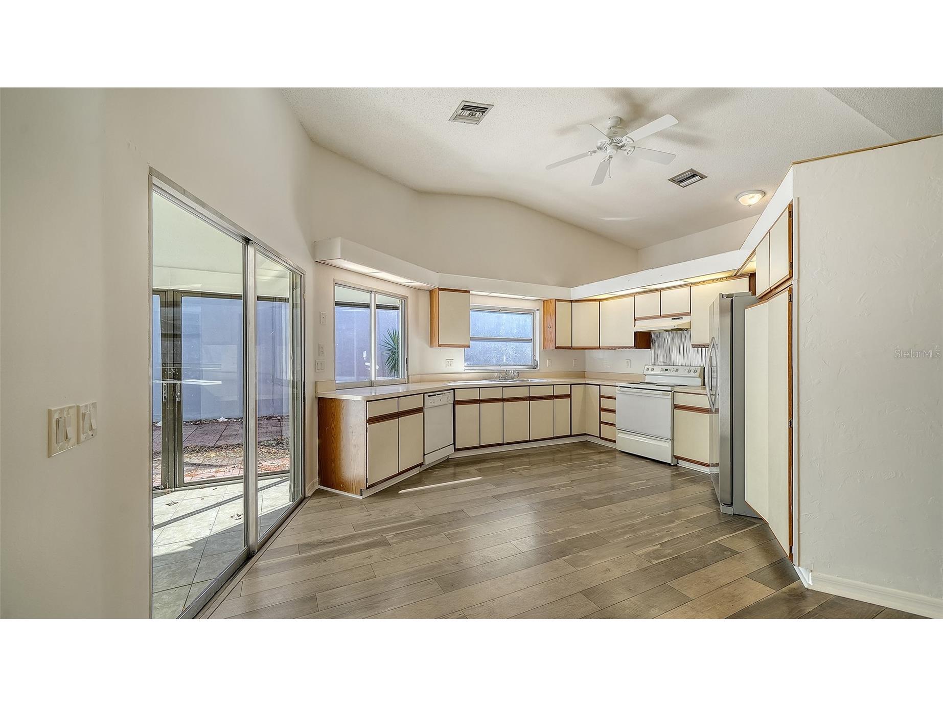 3957 Proctor Road Sarasota FL 34233 A4681256 image10