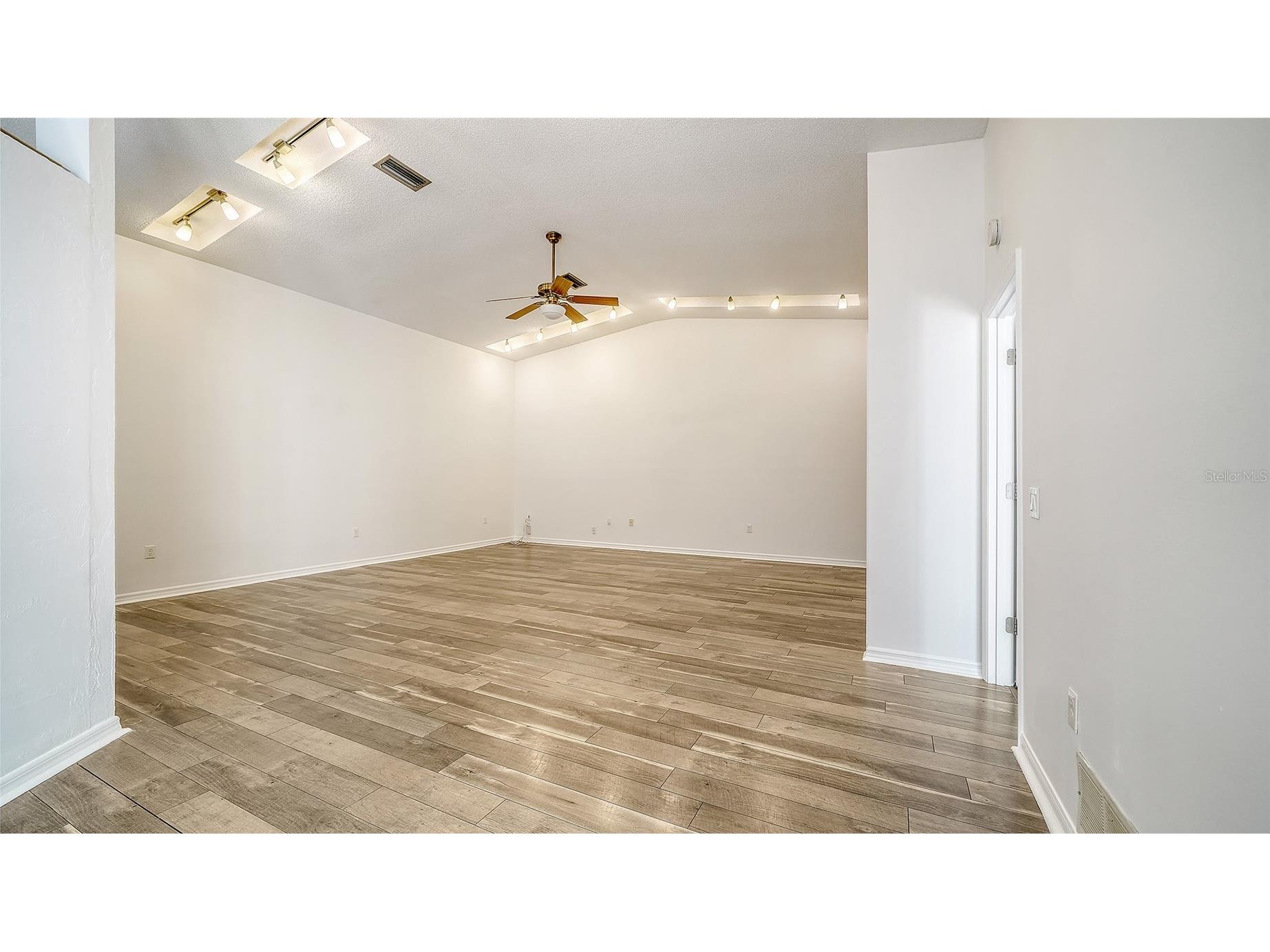 3957 Proctor Road Sarasota FL 34233 A4681256 image19