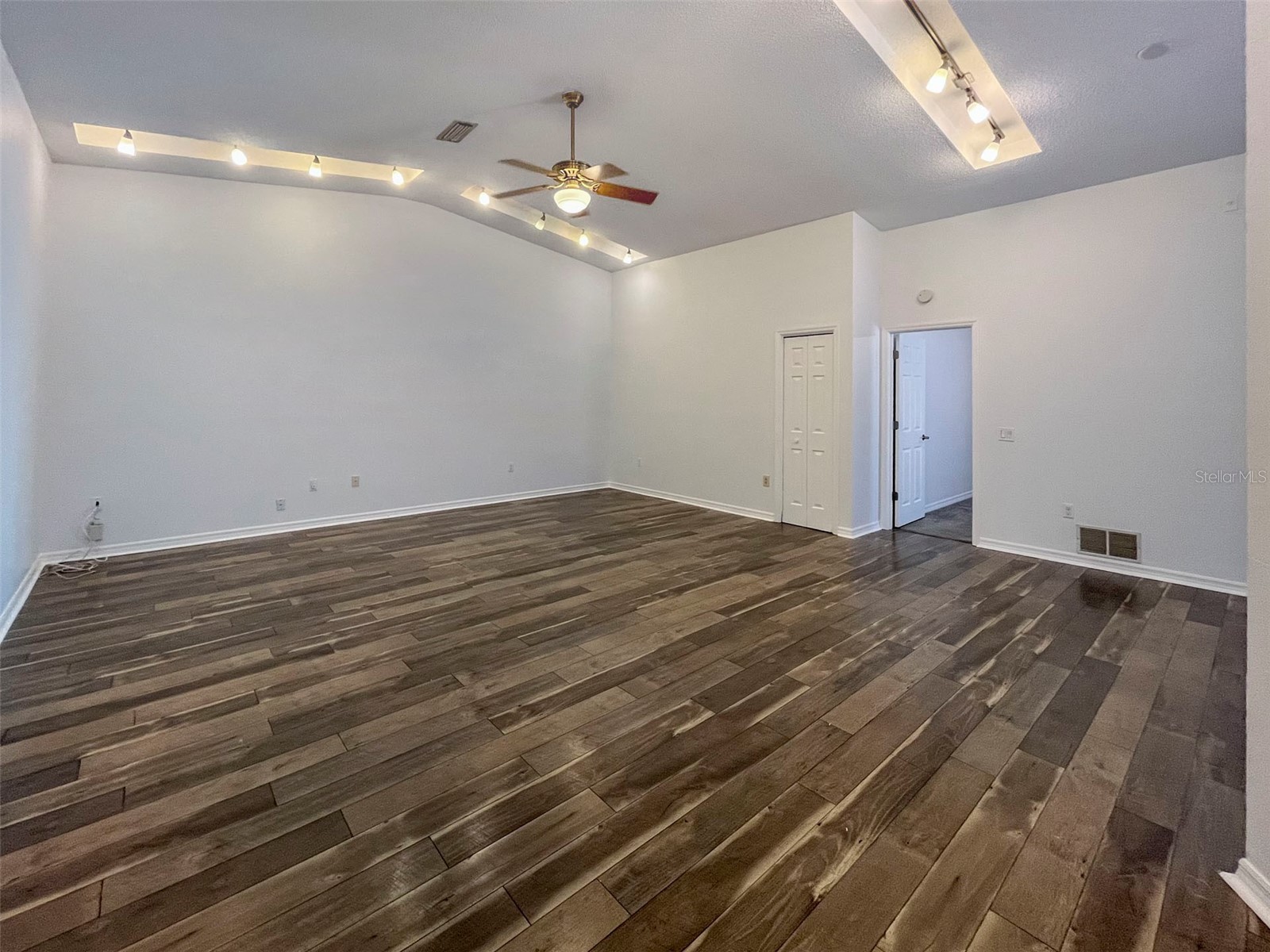 3957 Proctor Road Sarasota FL 34233 A4693169 image3