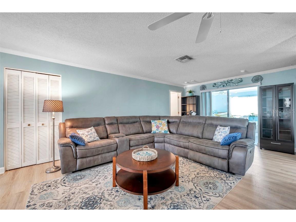 3957 Tarpon Pointe Circle Palm Harbor FL 34684 TB8430711 image4