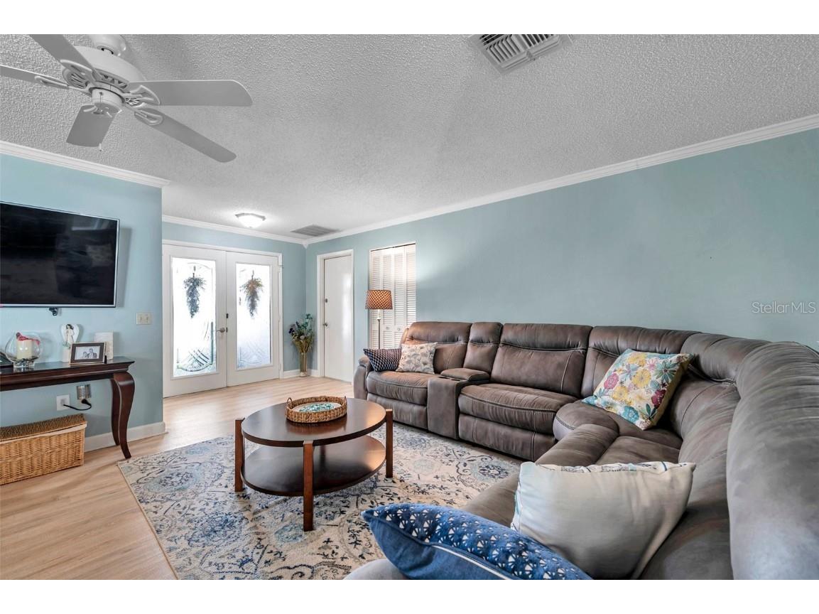 3957 Tarpon Pointe Circle Palm Harbor FL 34684 TB8430711 image5