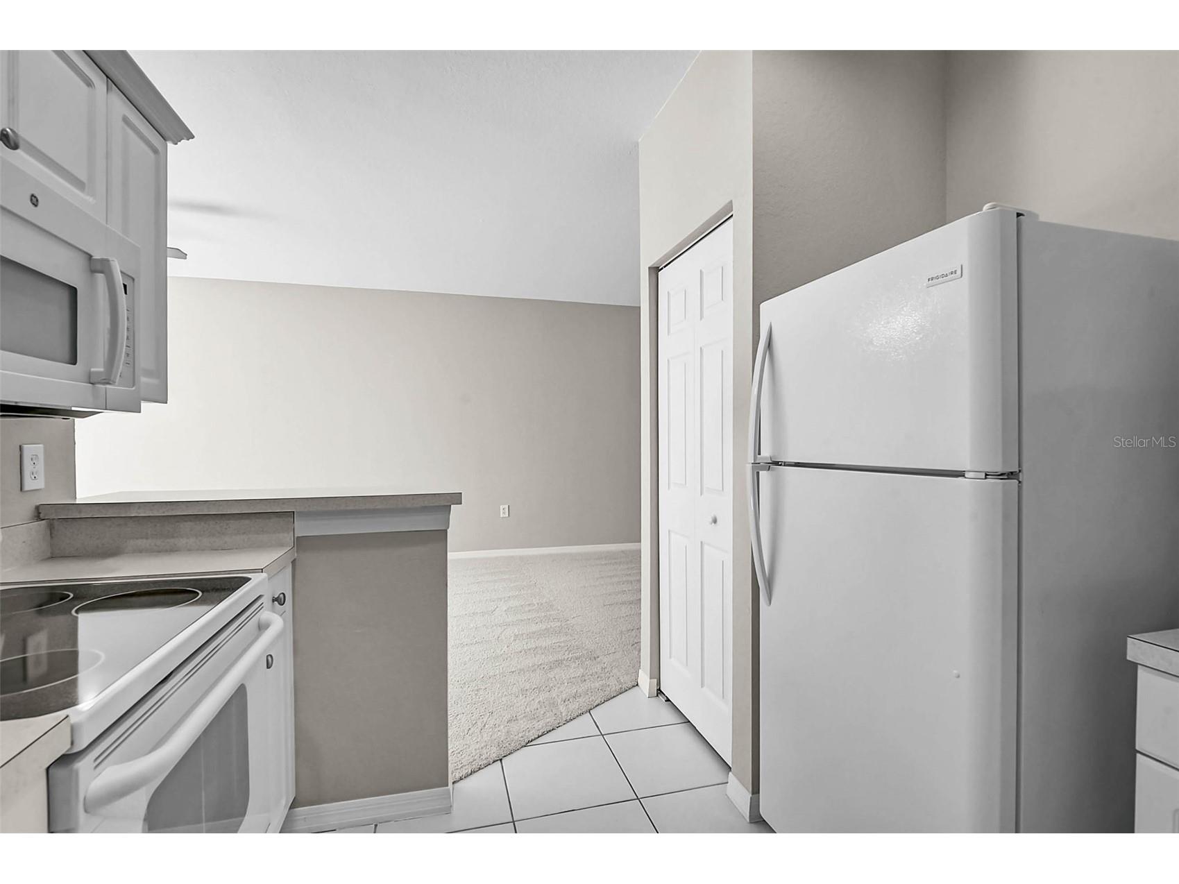 3958 Mediterranea Circle #411 Sarasota FL 34233 A4673738 image15