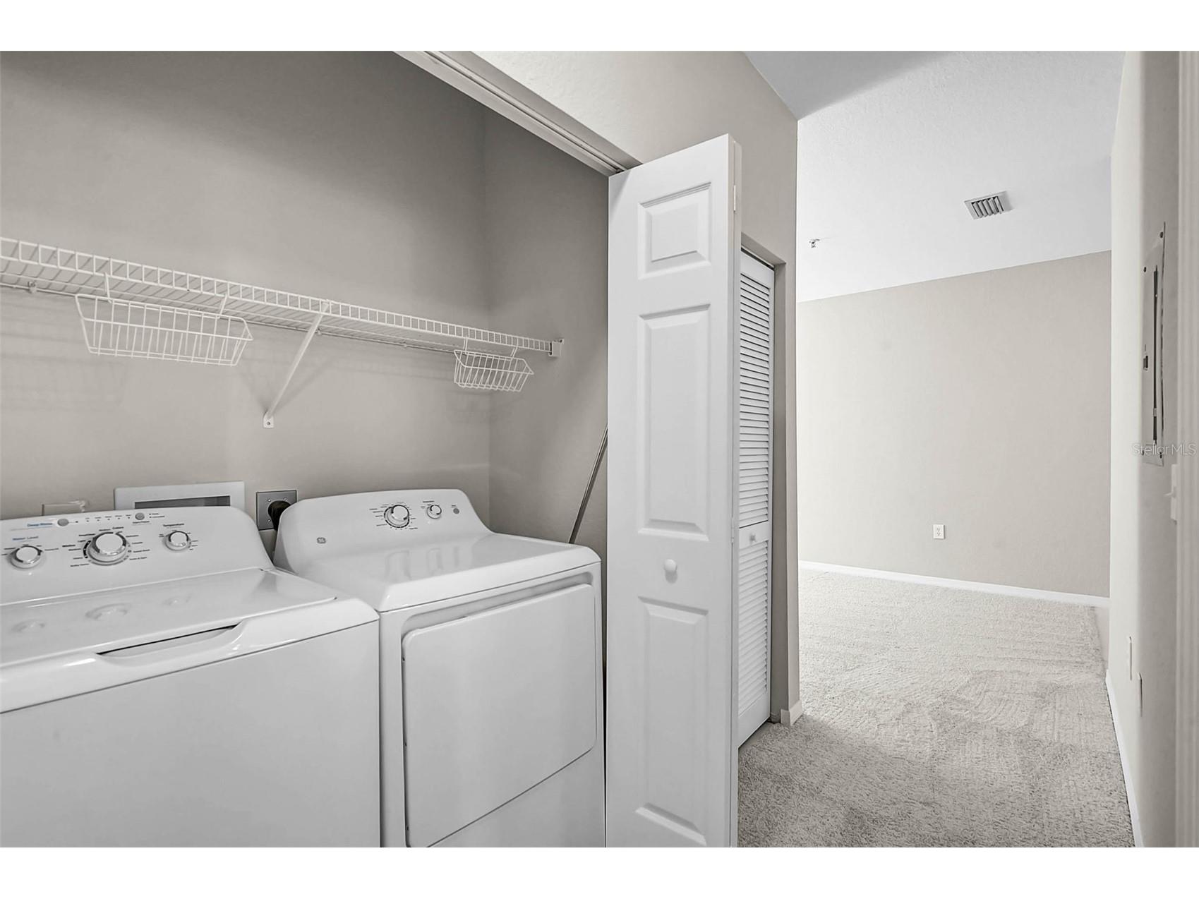 3958 Mediterranea Circle #411 Sarasota FL 34233 A4673738 image17