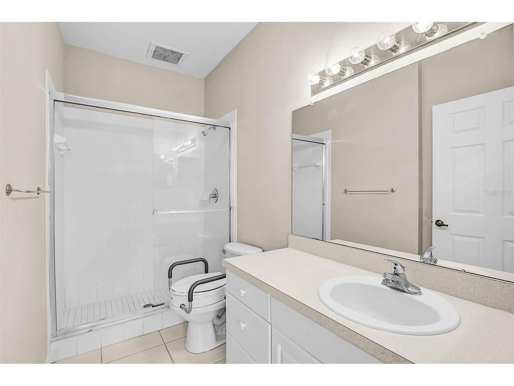 3958 Mediterranea Circle #411 Sarasota FL 34233 A4673738 image26