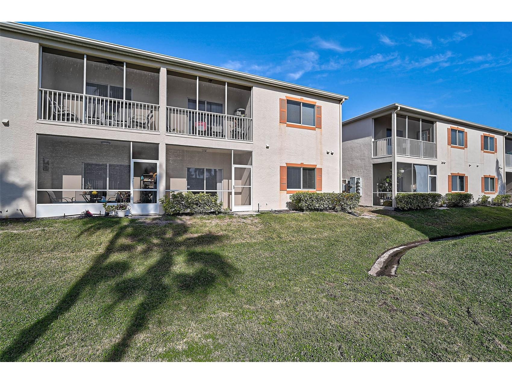 3958 Mediterranea Circle #411 Sarasota FL 34233 A4673738 image31
