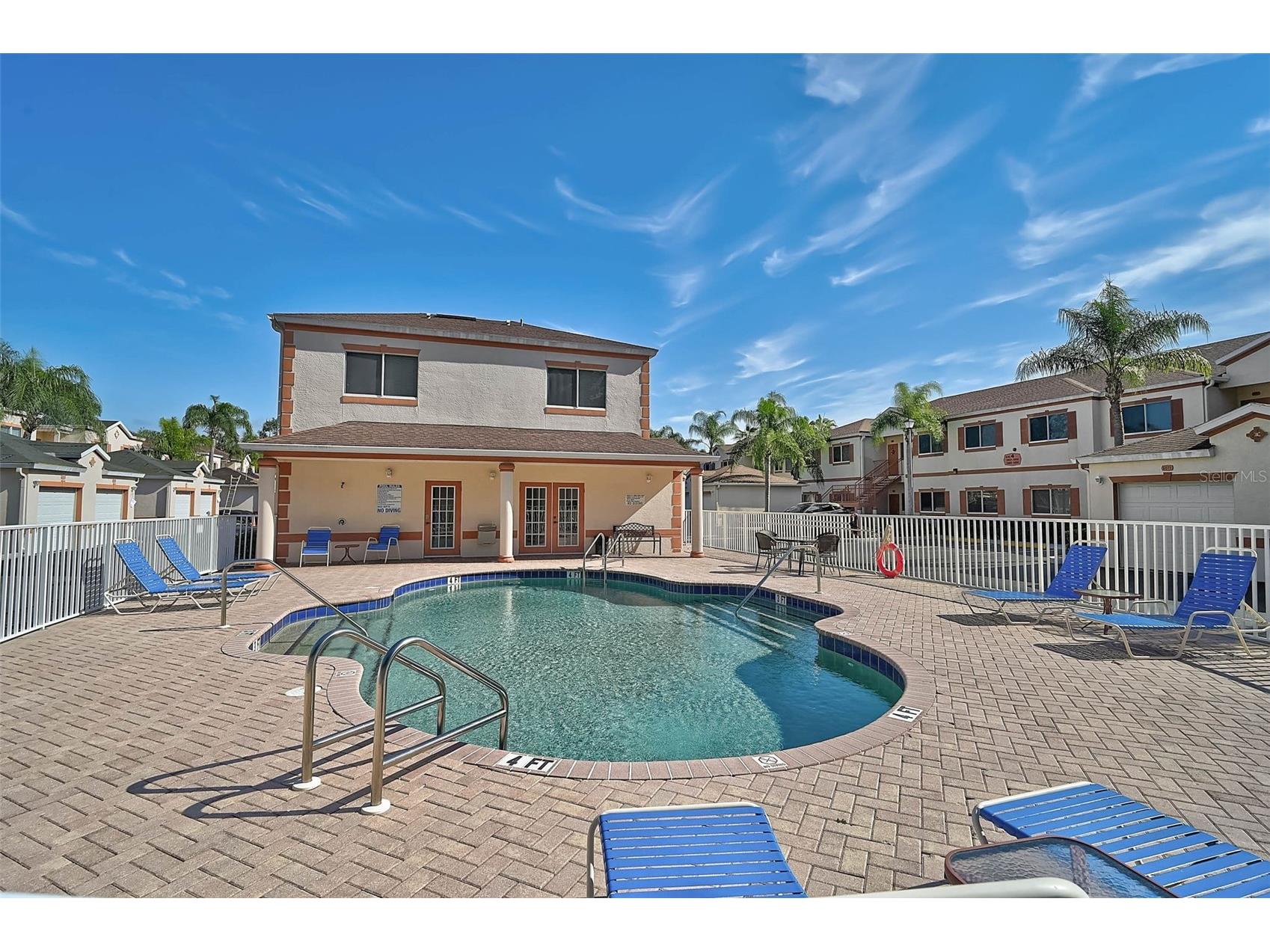 3958 Mediterranea Circle #411 Sarasota FL 34233 A4673738 image36