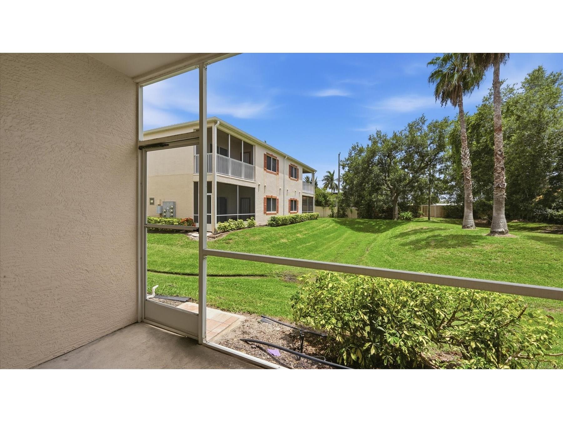 3958 Mediterranea Circle #411 Sarasota FL 34233 A4700011 image28