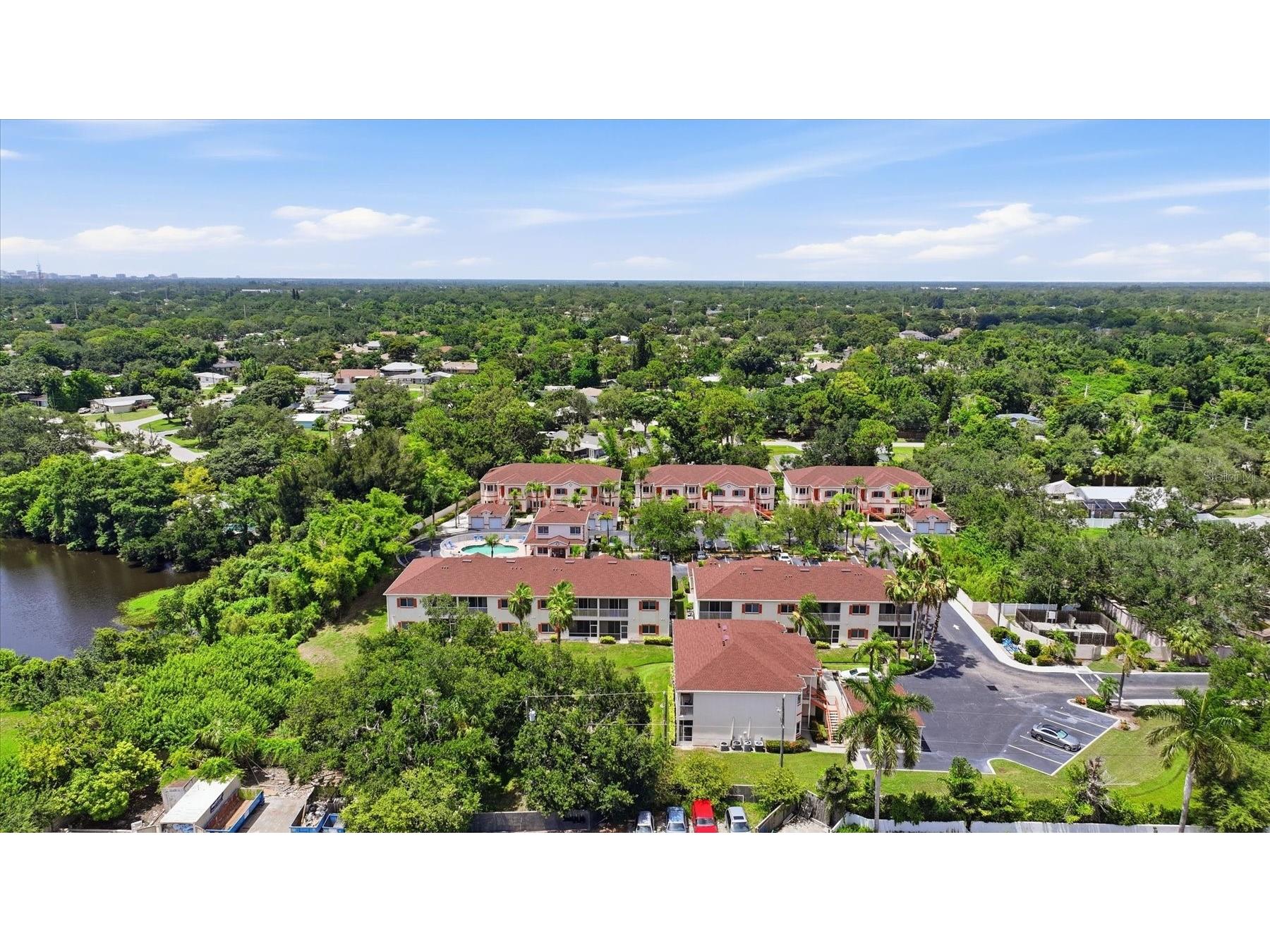 3958 Mediterranea Circle #411 Sarasota FL 34233 A4700011 image35